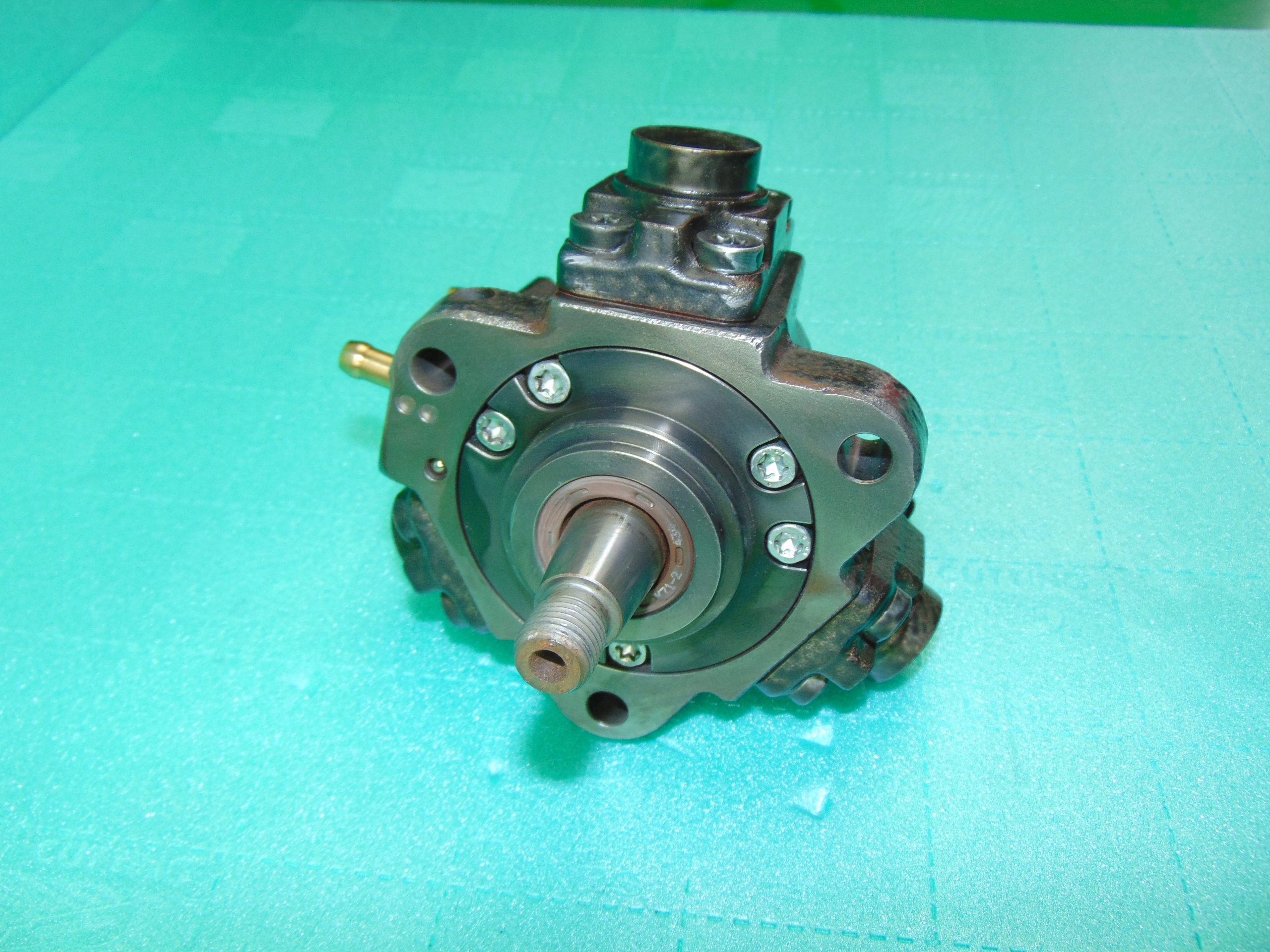 Einspritzpumpe 2,0CDTI Insignia Zafira 0445010442