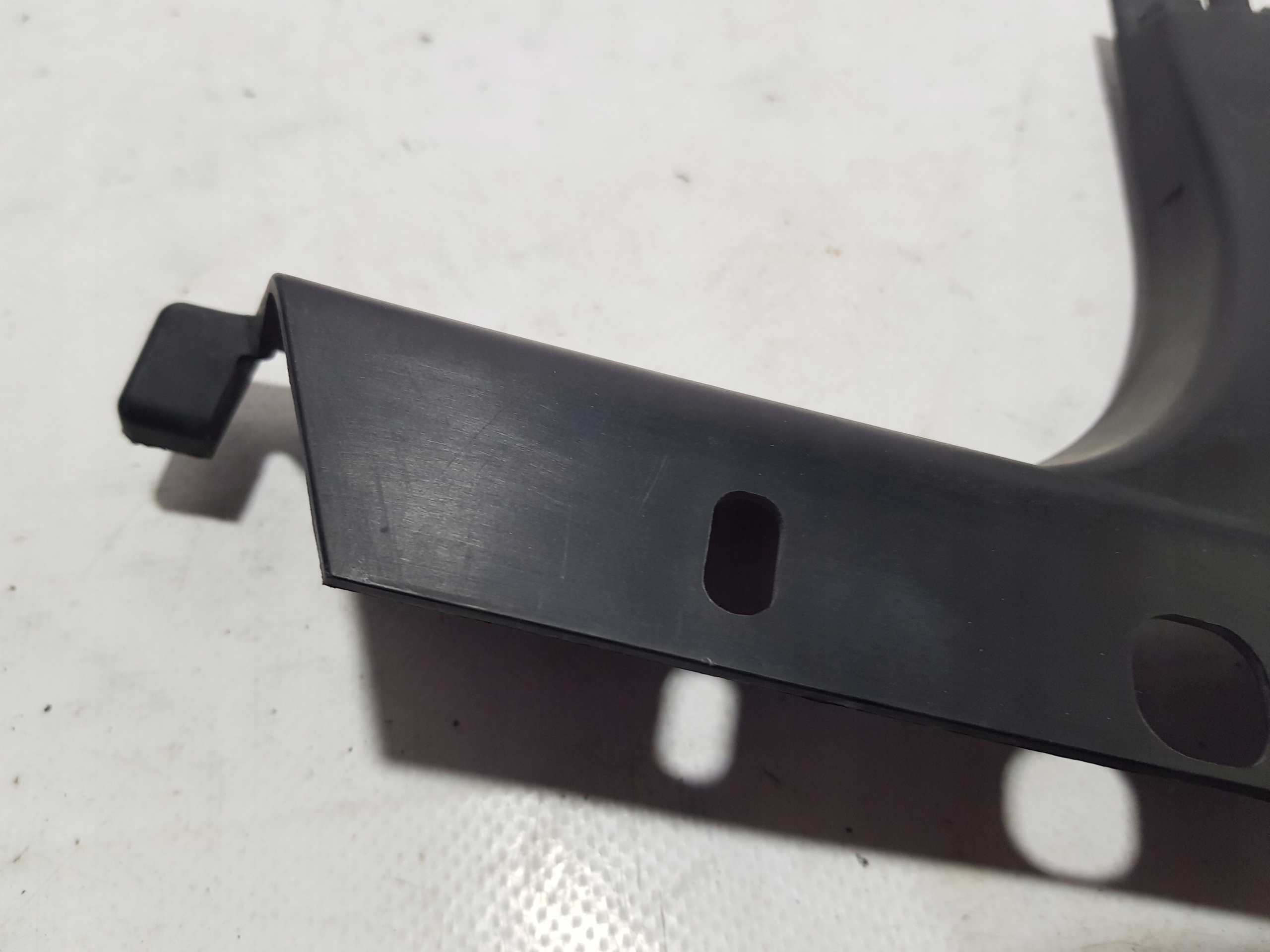 MERCEDES W207 bracket grille radiator 2078880190 console