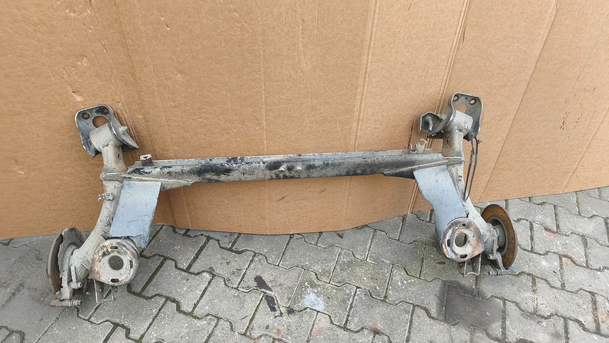 suspension beam rear part GOLF IV