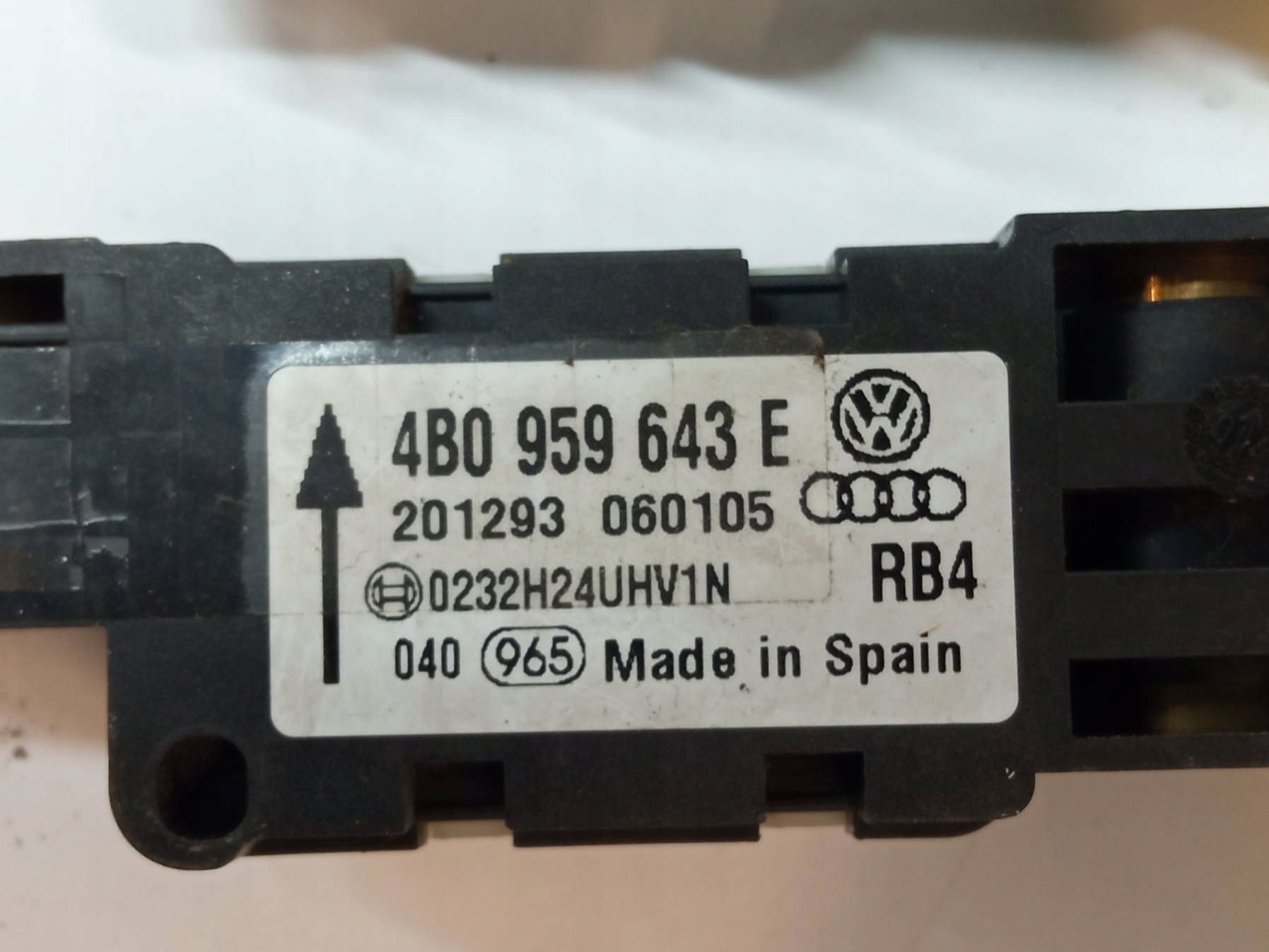 Sensor SENSOR UDERZENIOWY 4B0959643E VW Volkswagen Touareg und (2002-2010)