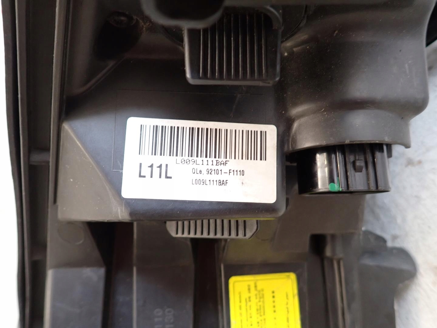 light front front left KIA SPORTAGE IV 2015- BI-XENON 92101-F1110