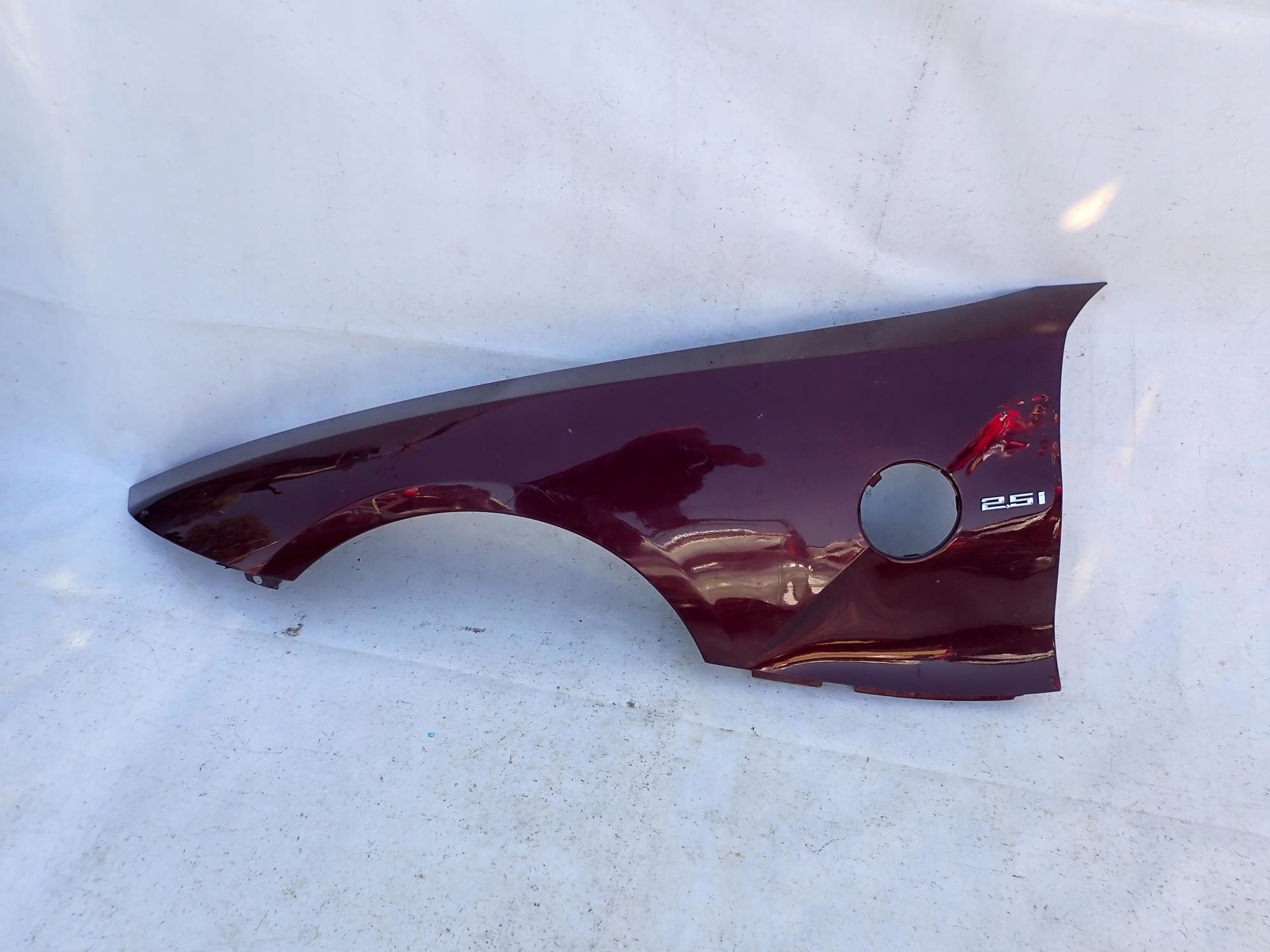 BMW Z4 E85 E86 02-09 blatník předek přední levý