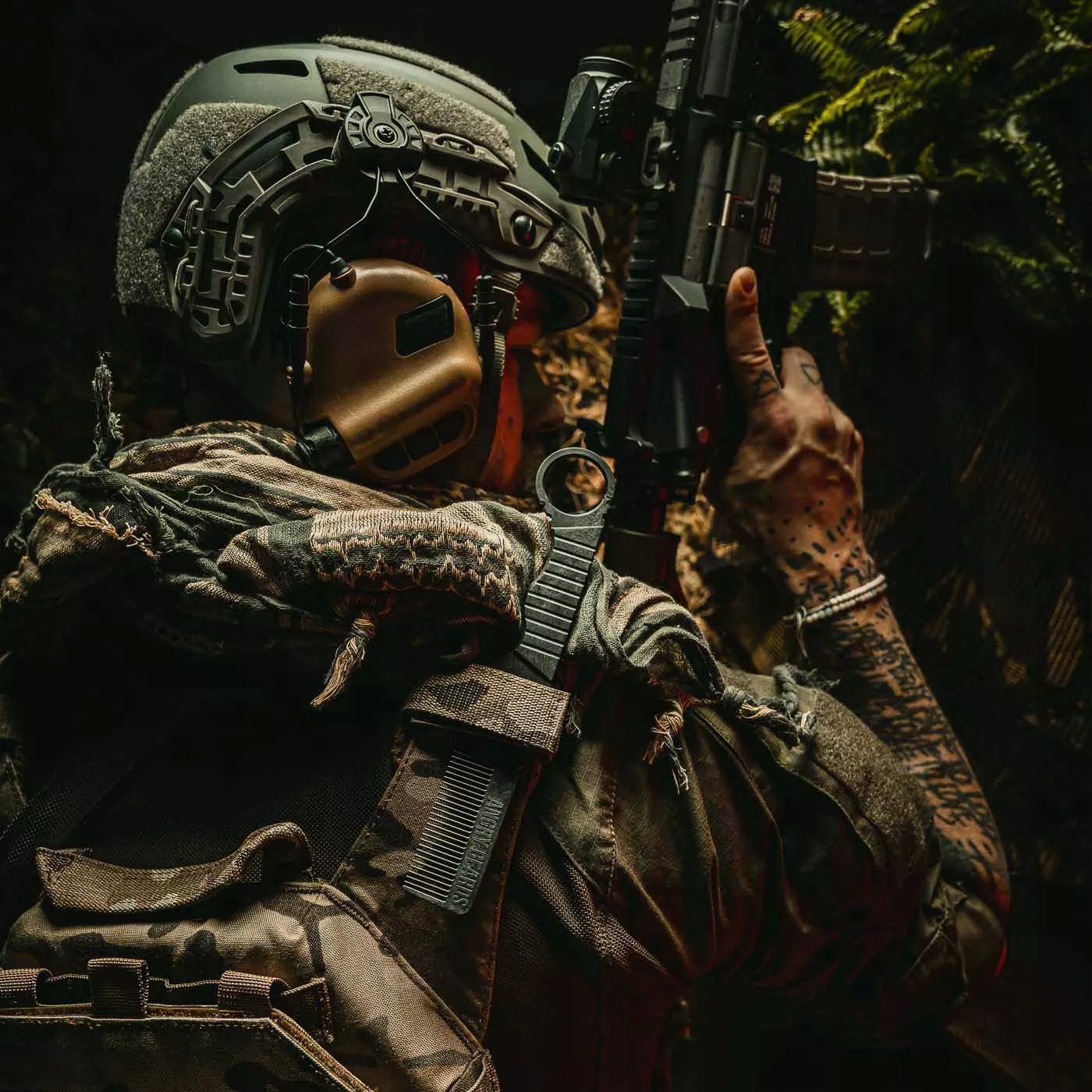 Grzebień do brody Combat Comb Angry Beards Marka Angry Beards