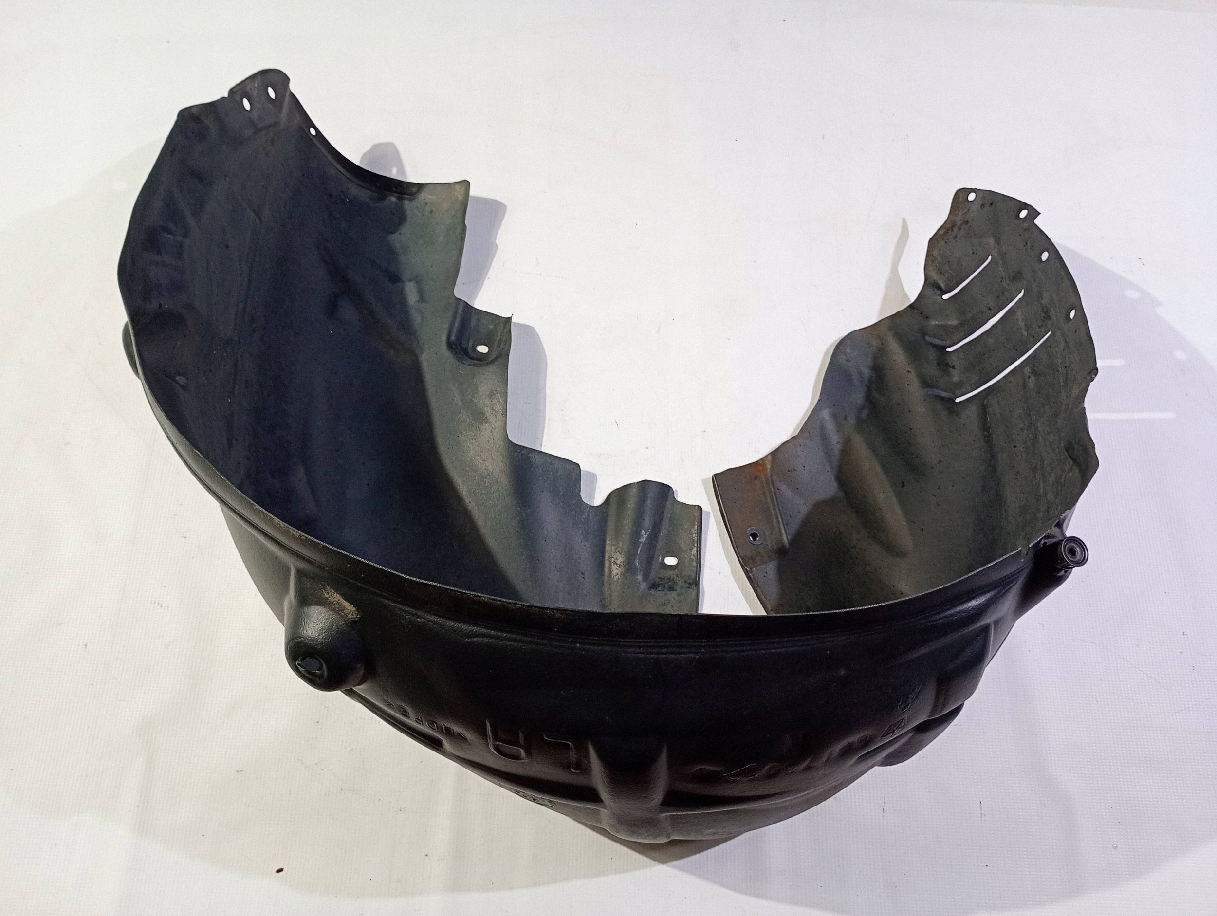 mudguard right rear part rear. right original Dodge Challenger 2015