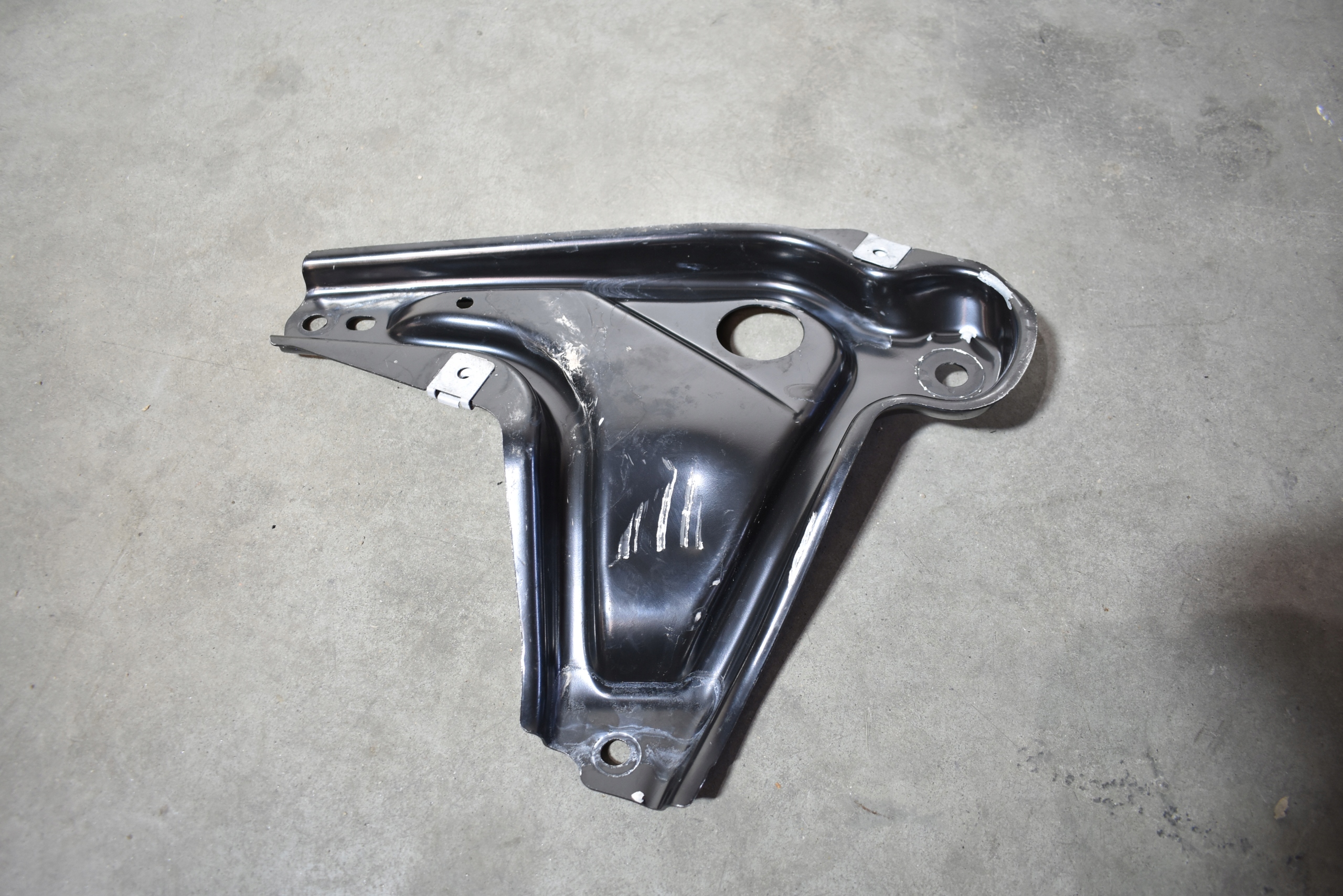 console holder left MERCEDES W167 1