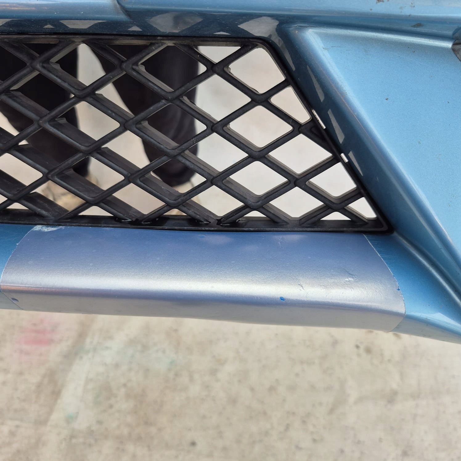NISSAN NOTE II VERSA SPORT 12- bumper front front grid