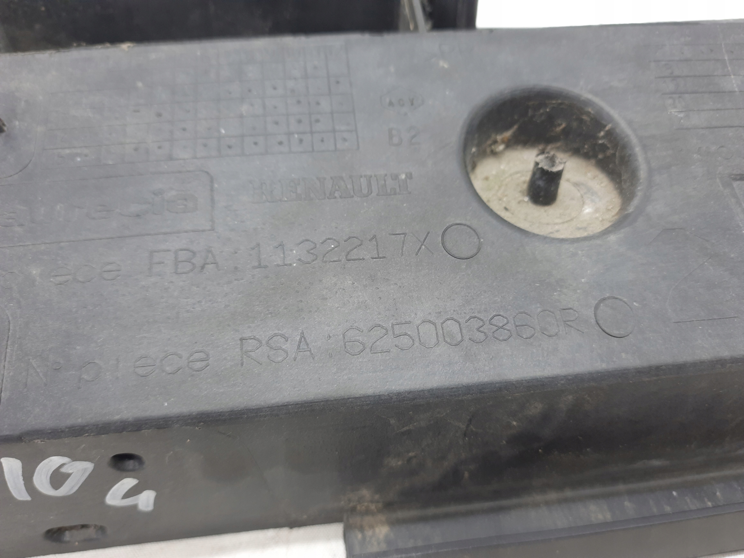 RENAULT CLIO 4 IV 12- support panel for radiators upper original