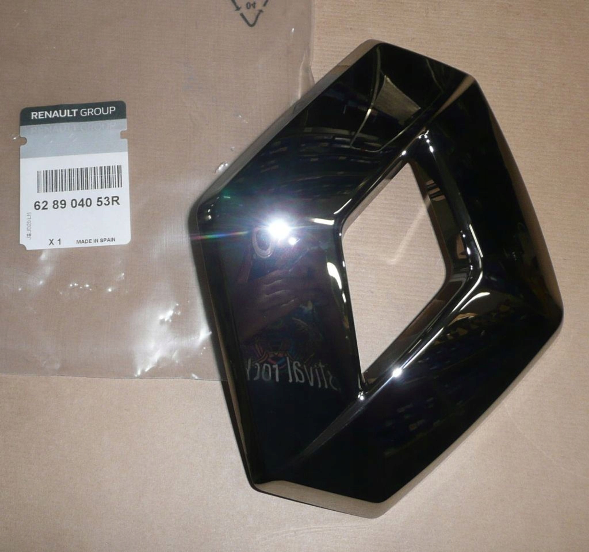 Emblém R Master III 628904053