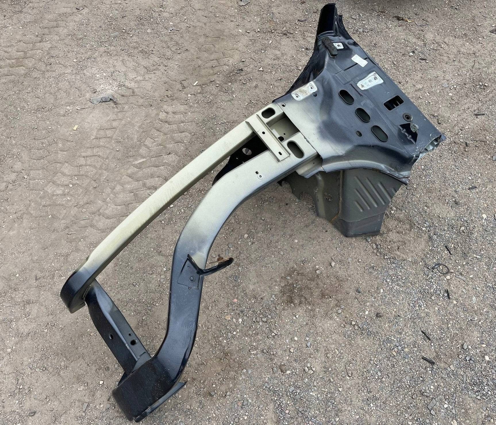 quarter front left baran pillar left Dodge RAM 1500 2009-2018