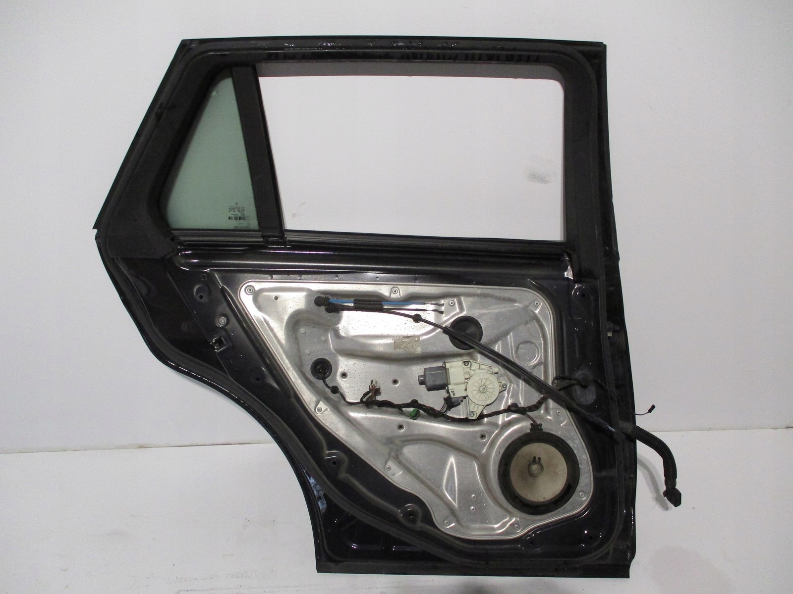Tür links hinten MERCEDES 212 KOMBI