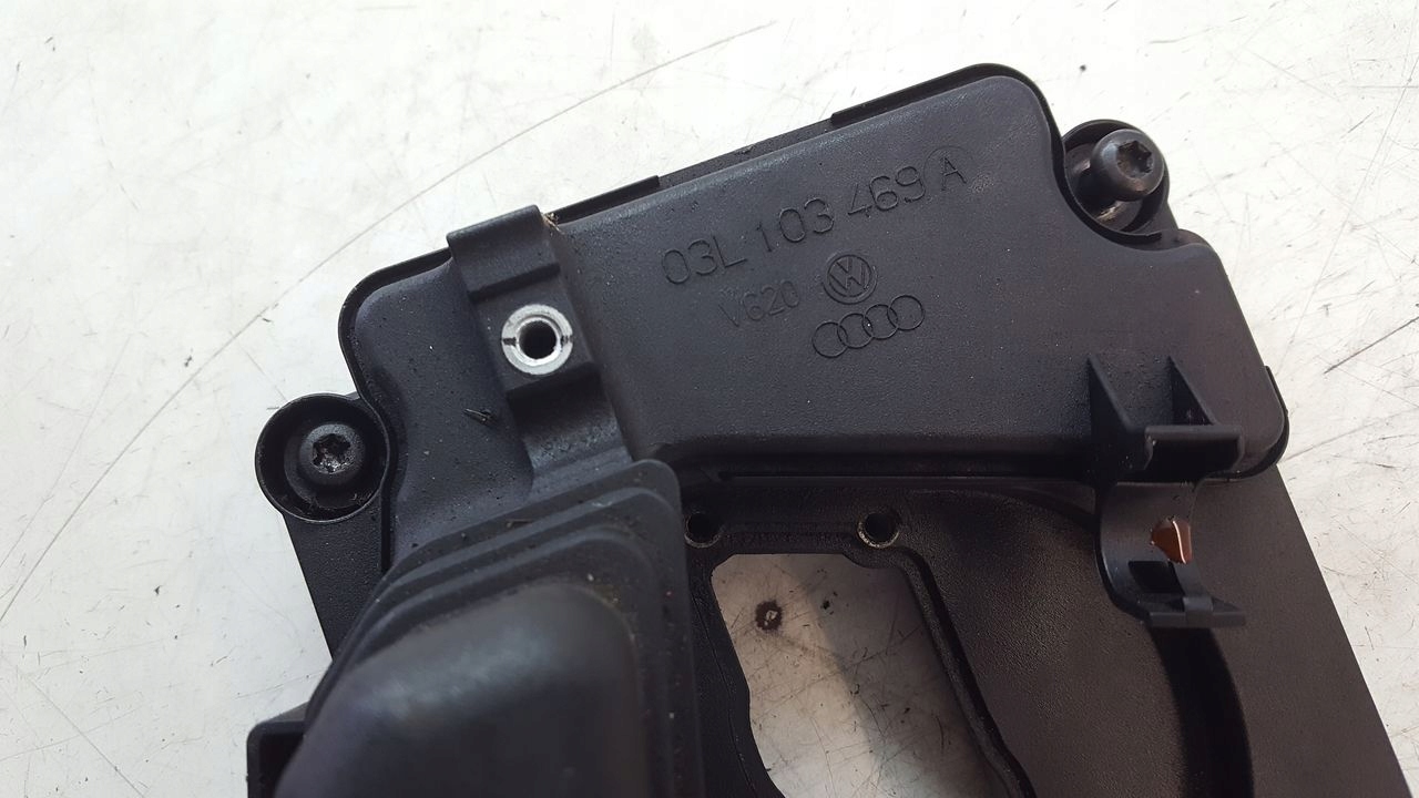 Abdeckung der Ventile Audi A4 B8 2,0 TDI