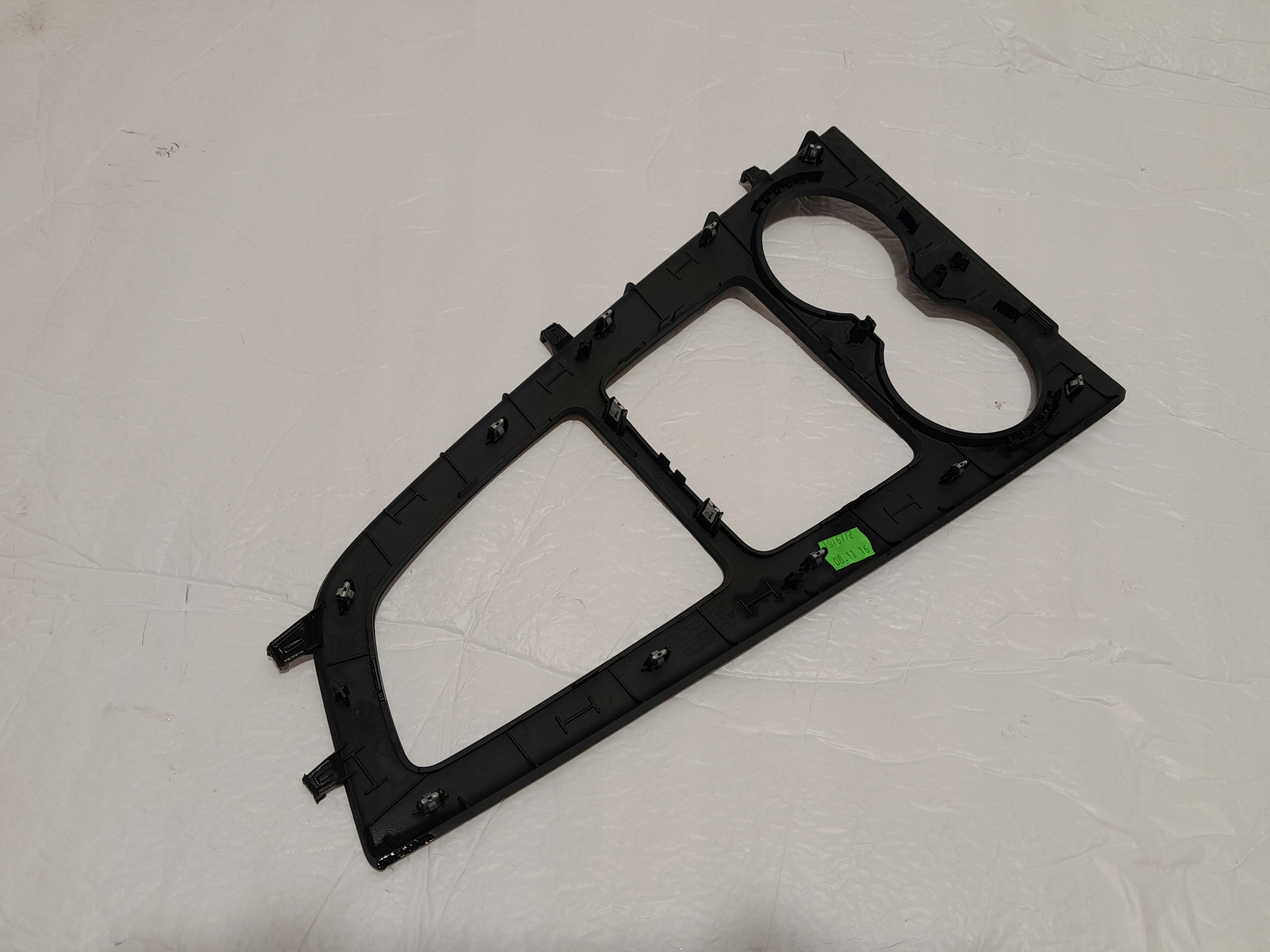 AUDI A4 B9 LIFT frame TUNELU SRODKOWEGO 8W1864241A