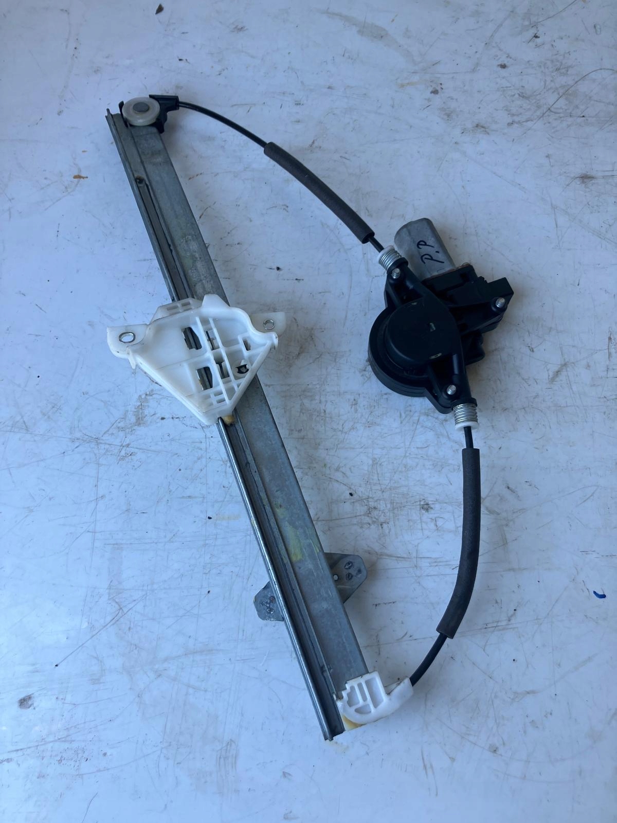 window regulator right front MAZDA CX5 D6515858X
