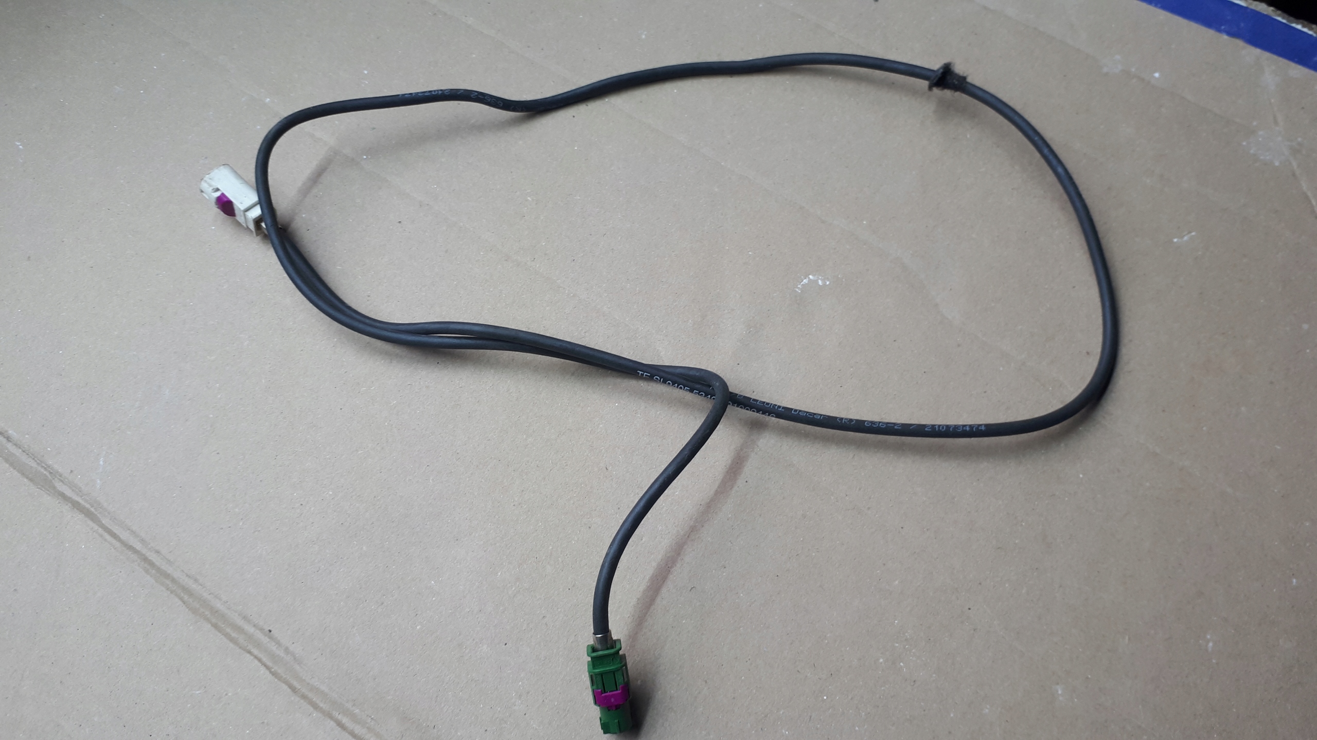 4E0035750D - A4 b9 ліфт куб вилка кабель 4e0035749a A5 8W