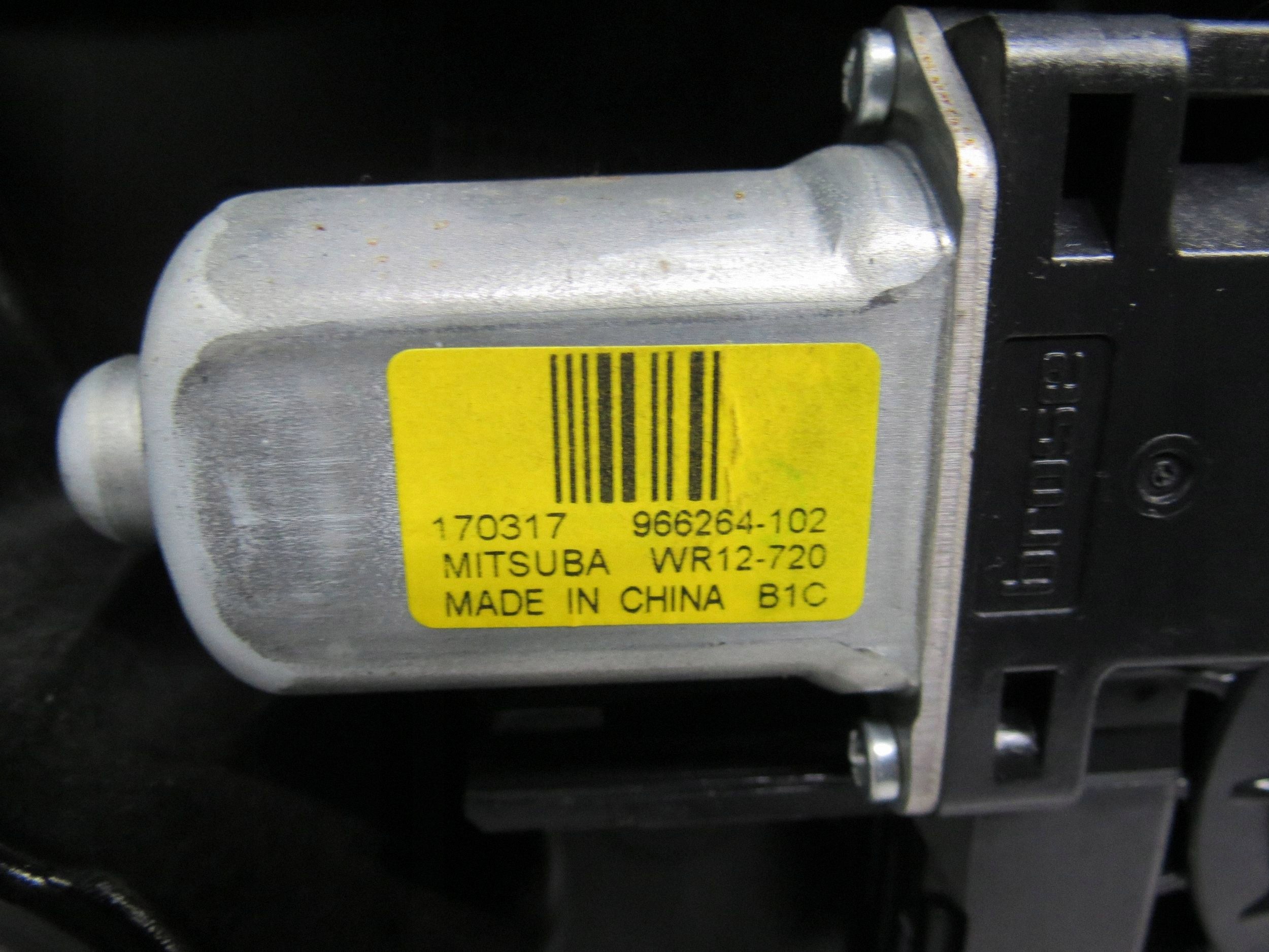 mechanism window regulator left rear part VOLVO V60 30784312 3777555