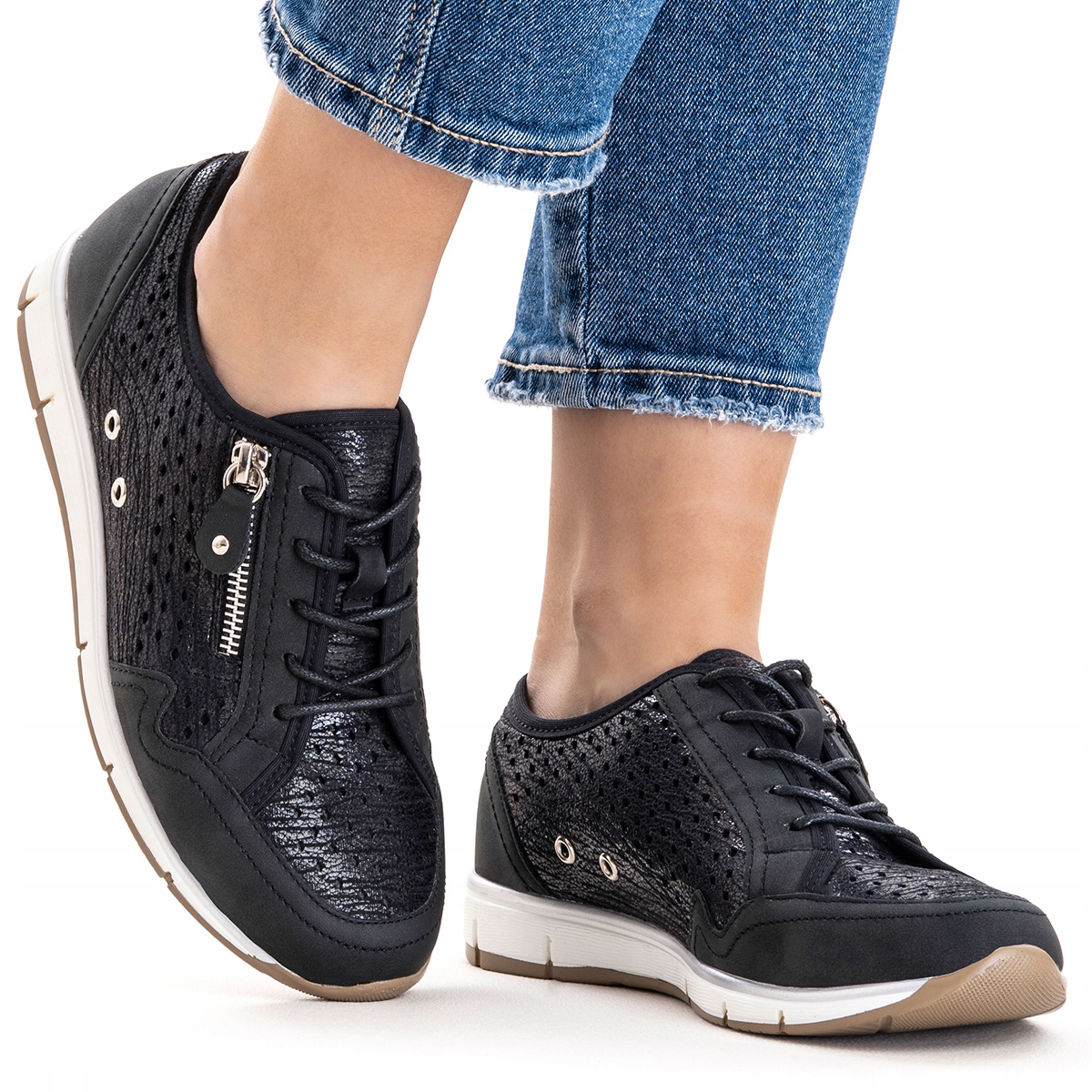 Polobotky tenisky dámské kožené na podpatku Lehké stylové Wojtyłko 41