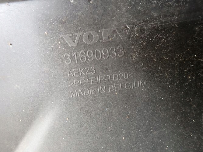 VOLVO XC40 LIFT 22- front bumper front