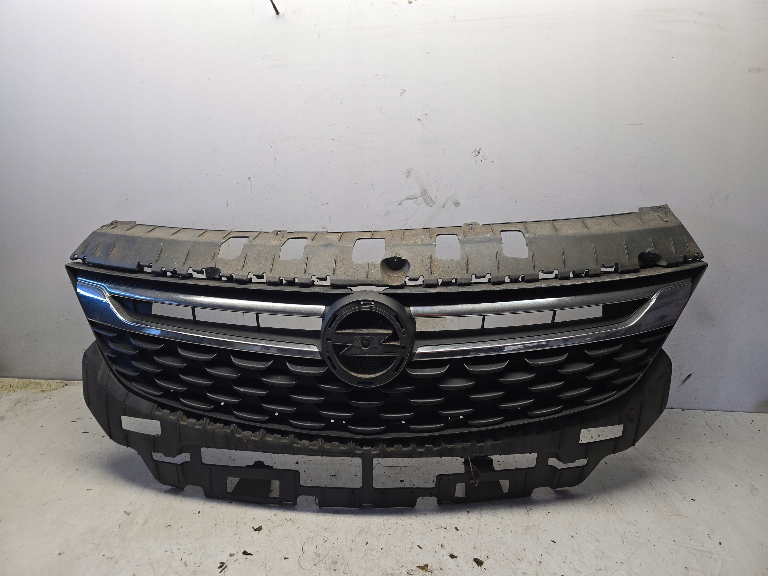 Opel Astra Kühlergrill FRONTGRILL Kühlergitter - Thumbnail 1