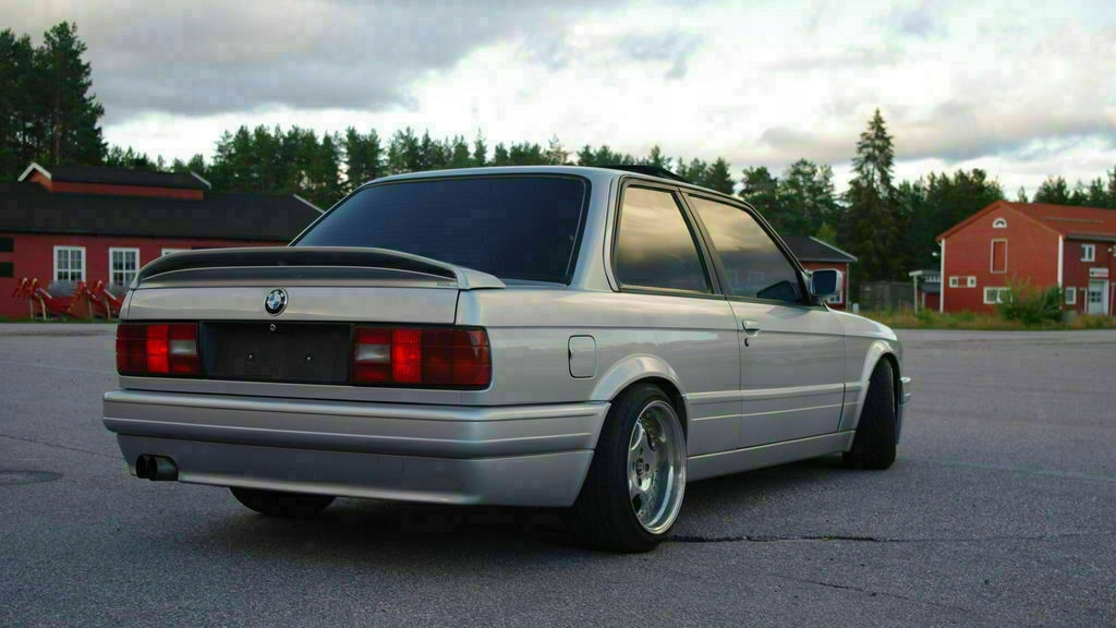 PROGI KOMPLET NAKŁADEK PROGOWYCH BMW 3 E30 COUPE NAKŁADKI PROGOWE MTECHNIK2 Stan opakowania oryginalne