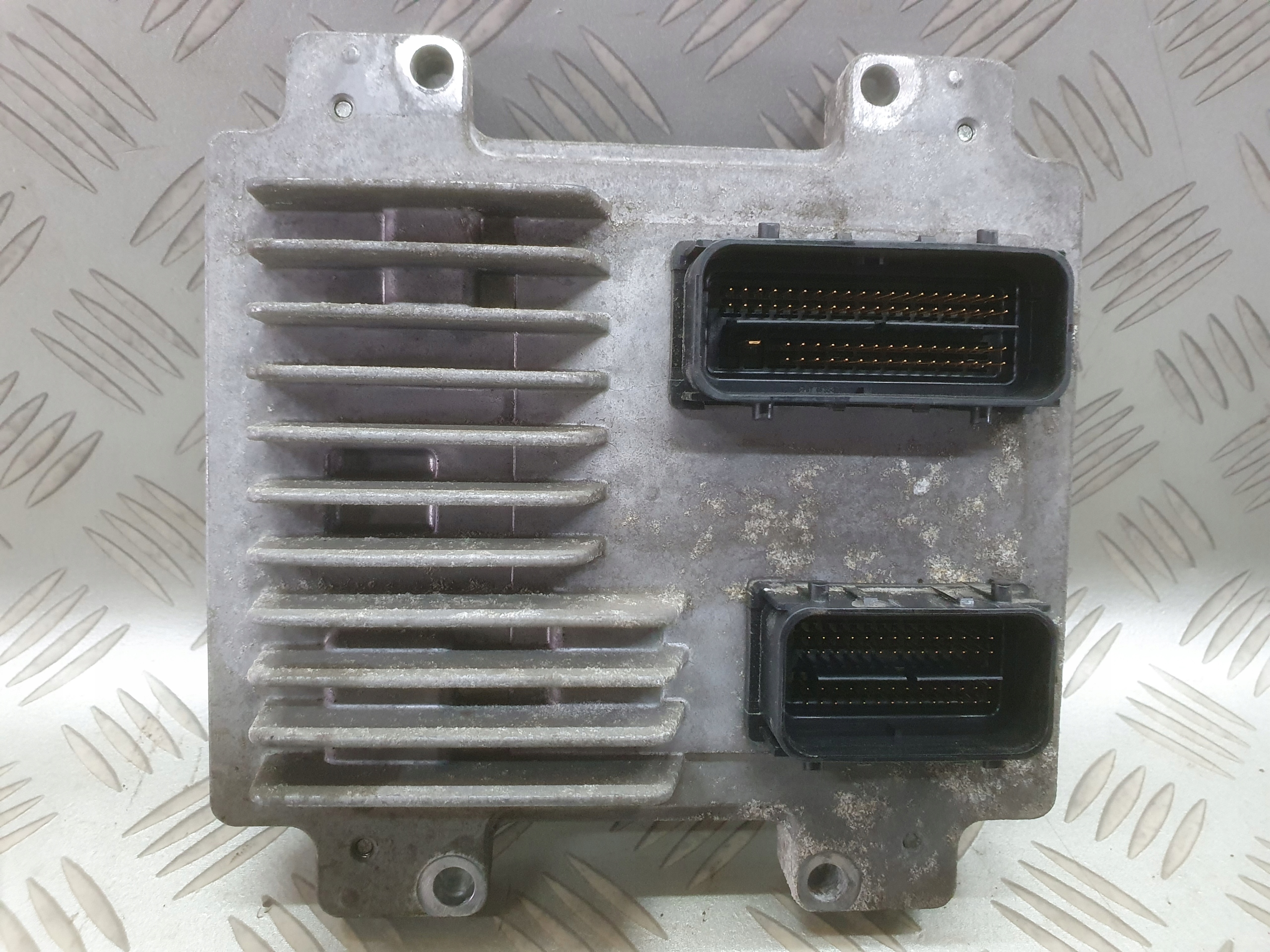 KOMPUTER STEROWNIK SILNIKA ASTRA J 1.6 TURBO