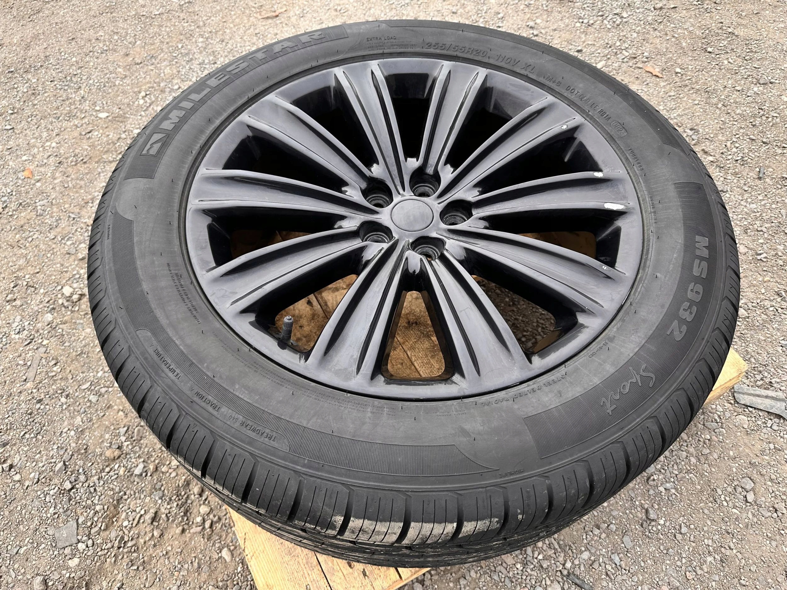 wheel wheels disc disc 20" 255/55/20 20x8jx37.5 Ford Explorer 2020+