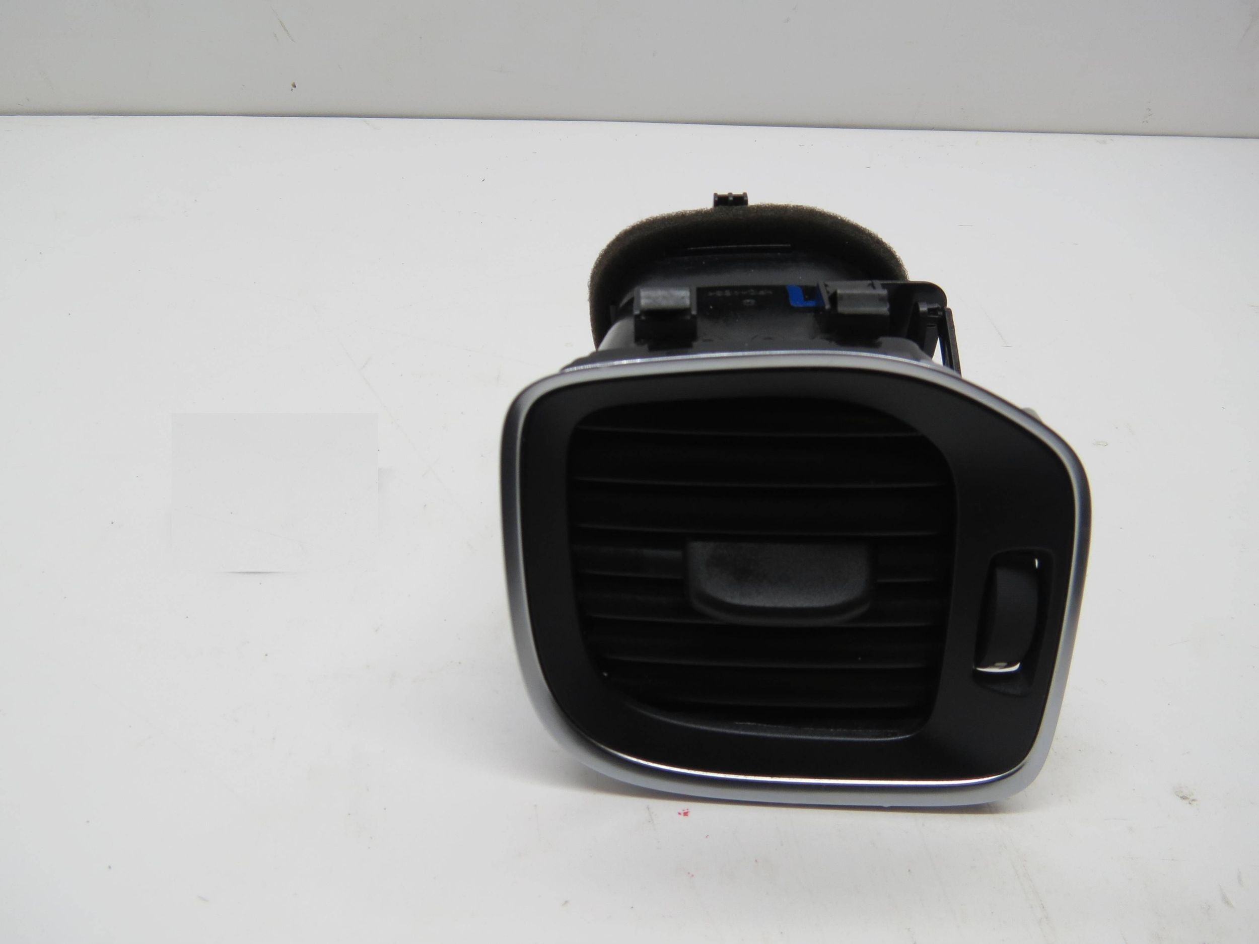 grid air conditioning devices left VOLVO V60 and S60 II 30791697 (2013-2018)R.