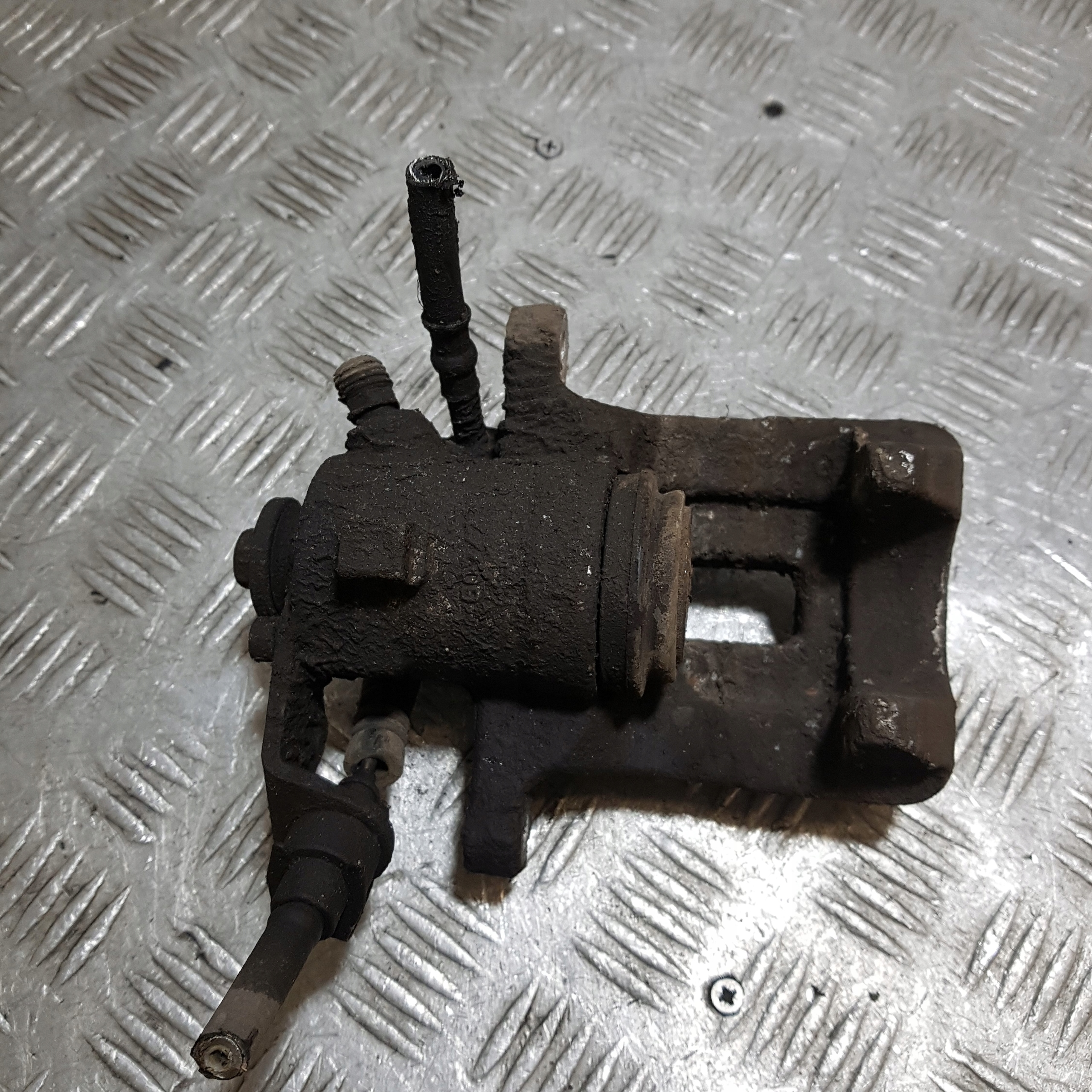 caliper brake left rear part rear VOLKSWAGEN GOLF 4