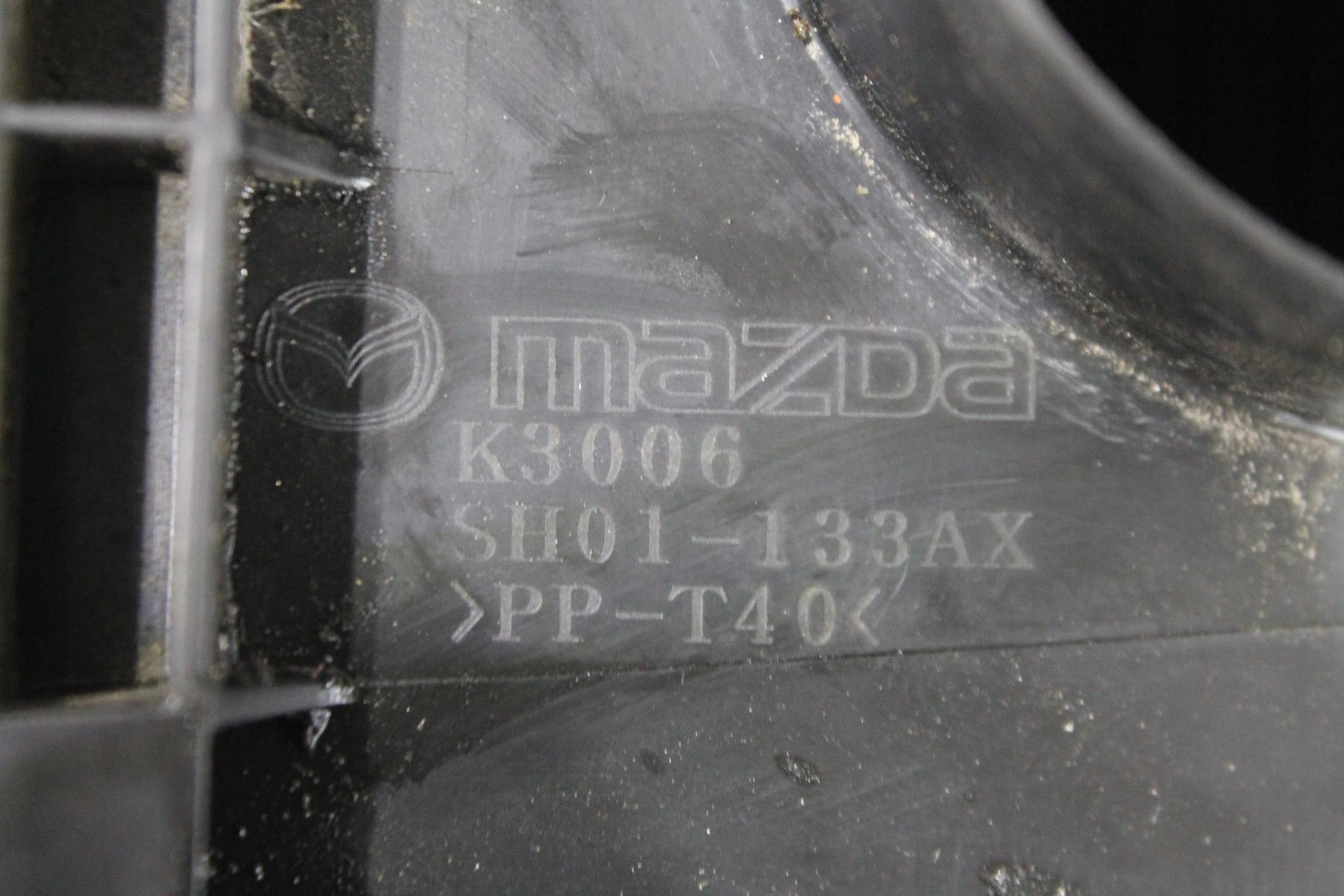 Gehäuse filter luft SH01-133AX MAZDA 6 GJ 12