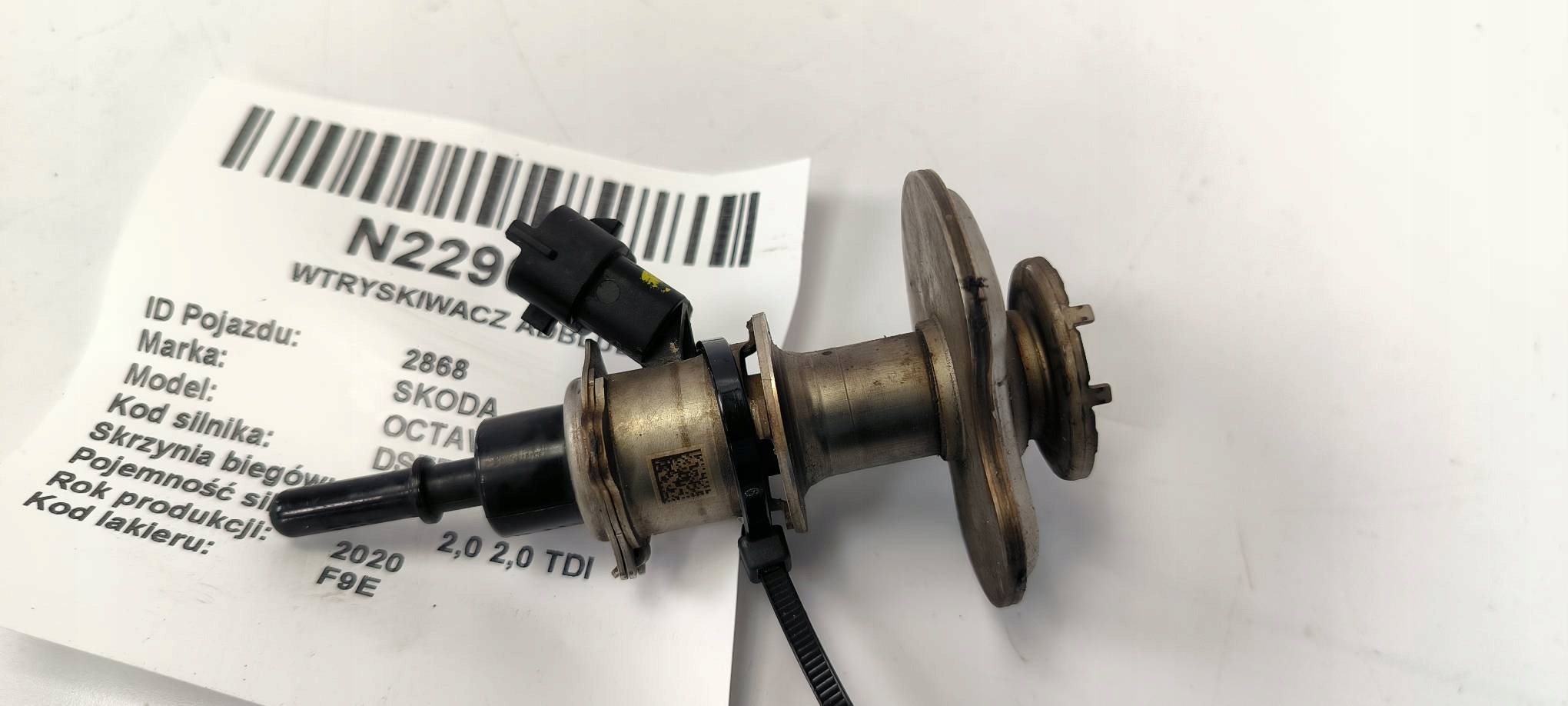 injector ADBLUE 7LA131113A SKODA OCTAVIA IV