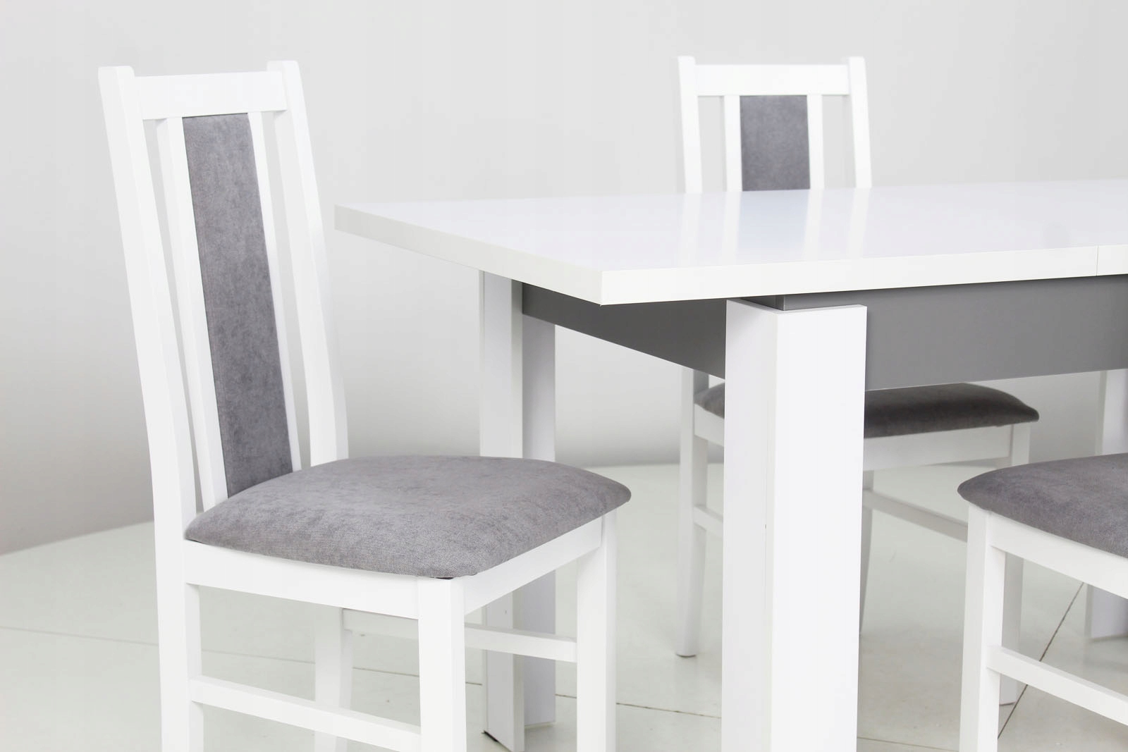 Zestaw Biały Rozsuwany stół 80x140/180 i 6 krzeseł Marka Grande