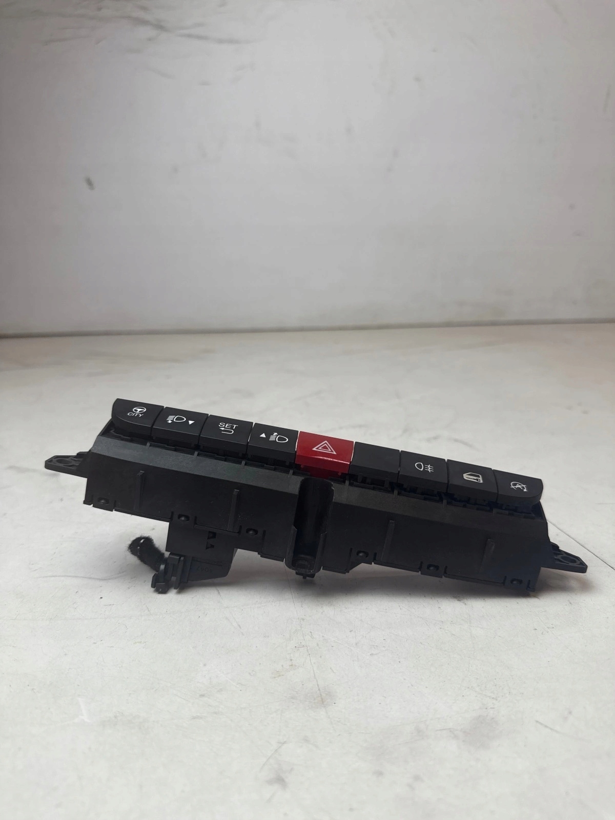 Panel switch of control of warning lights Fiat 500 L