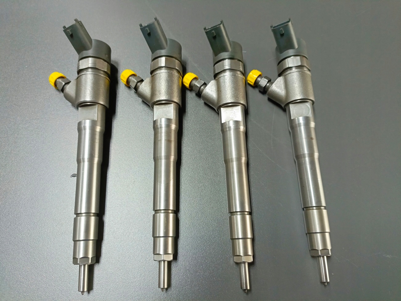 KIA Cerato Sportage 2 0 2.0 CRDi wtryski wtryskiwacz wtrysk Bosch