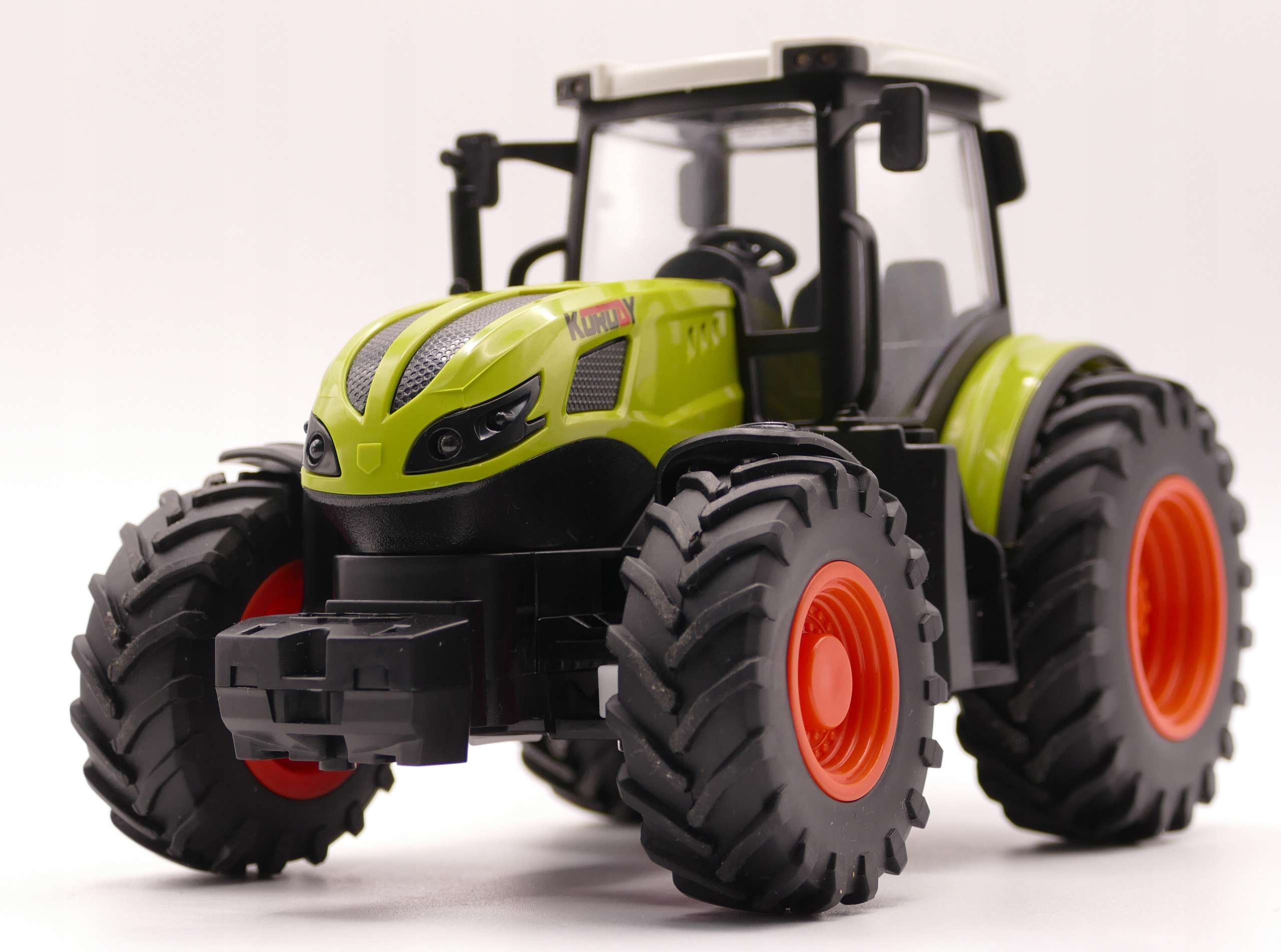 DUŻY TRAKTOR ZDALNIE STEROWANY CIĄGNIK PILOT TRAKTOREK RC LED Kod producenta CIAGNIK