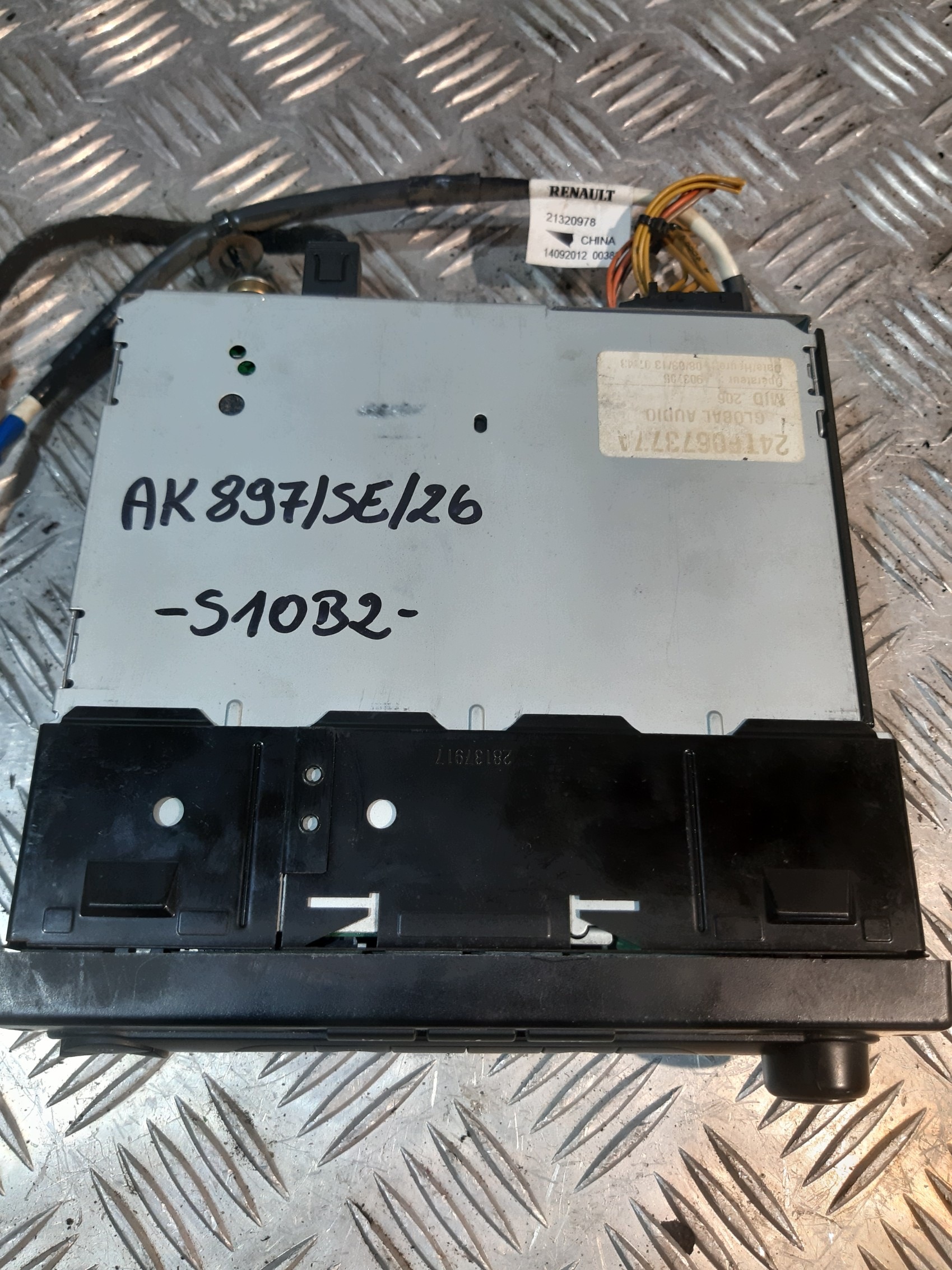 RADIO RENAULT PREMIUM MAGNUM MP3 BLUETOOTH 24TF067377A