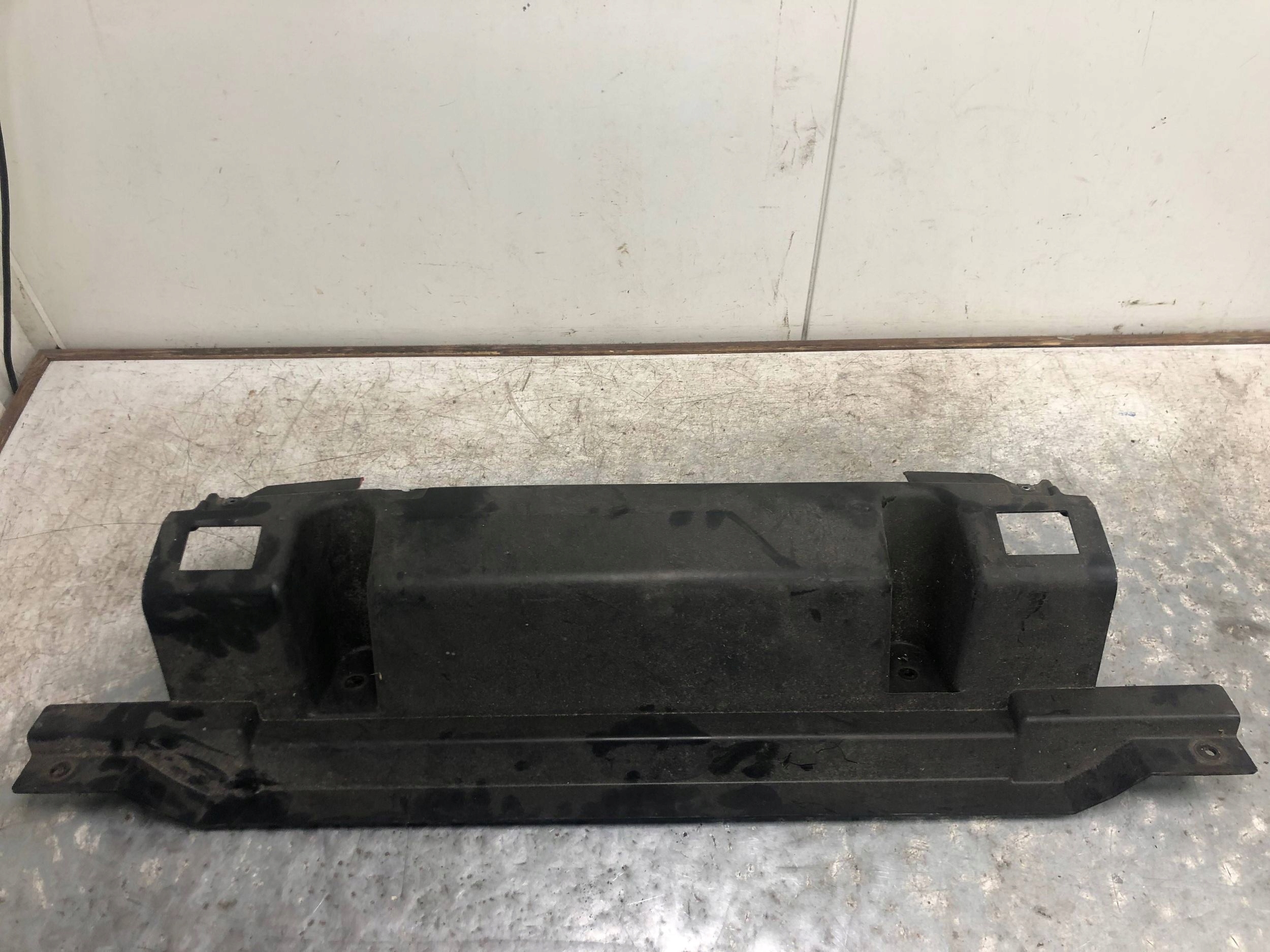 kryt stěny předek předního FORD S-MAX MK2 EM2B-R11787-BE