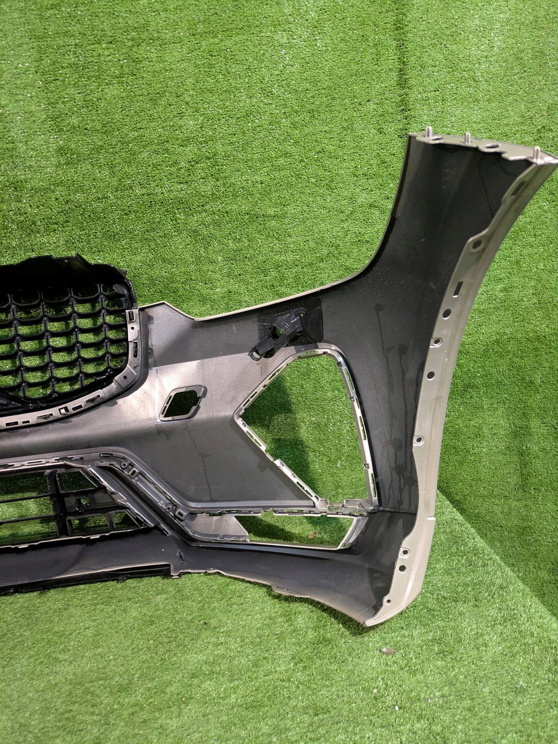 front bumper front VOLVO XC60 XC-60 II LIFT R-design NR.8146
