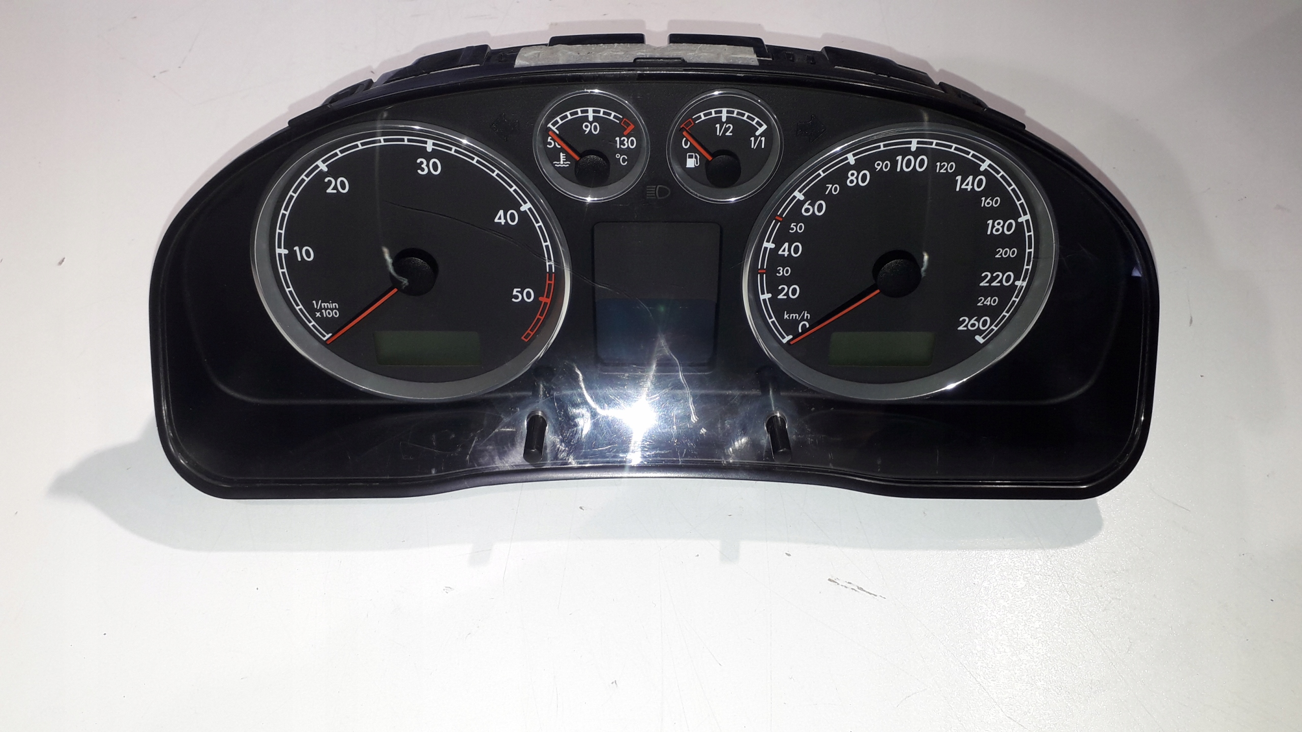 dials clock VW PASSAT B5 FL 1.9 FIS 3B0920827A