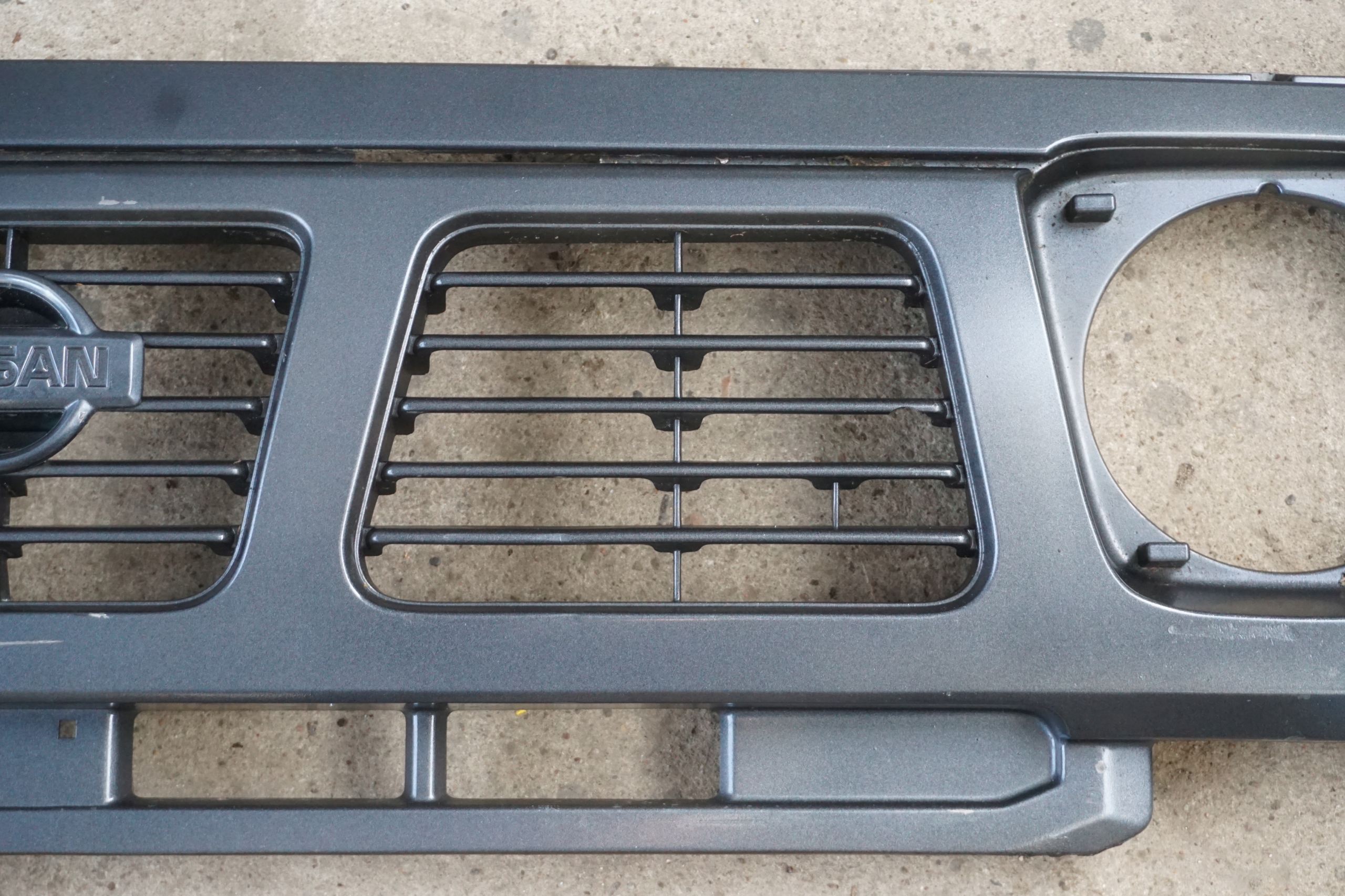 Nissan Patrol Y60 Kühlergrill FRONTGRILL Kühlergitter - Thumbnail 10