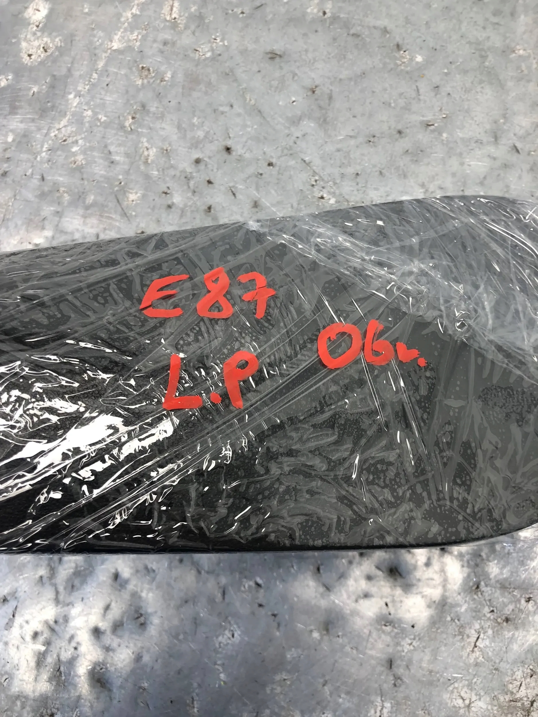 airbag airbag seat left front BMW E87 877140561072
