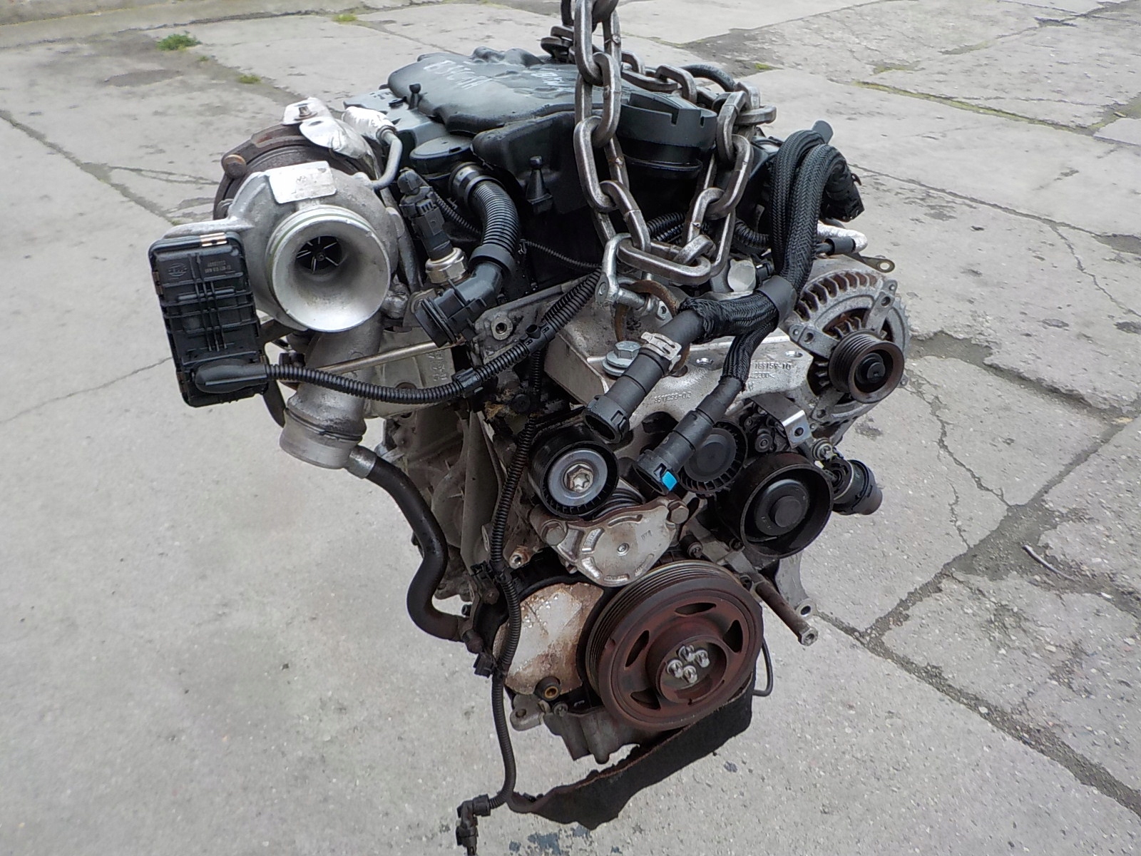 BMW 2 F46 двигатель комплектный 1.5 B37C15A