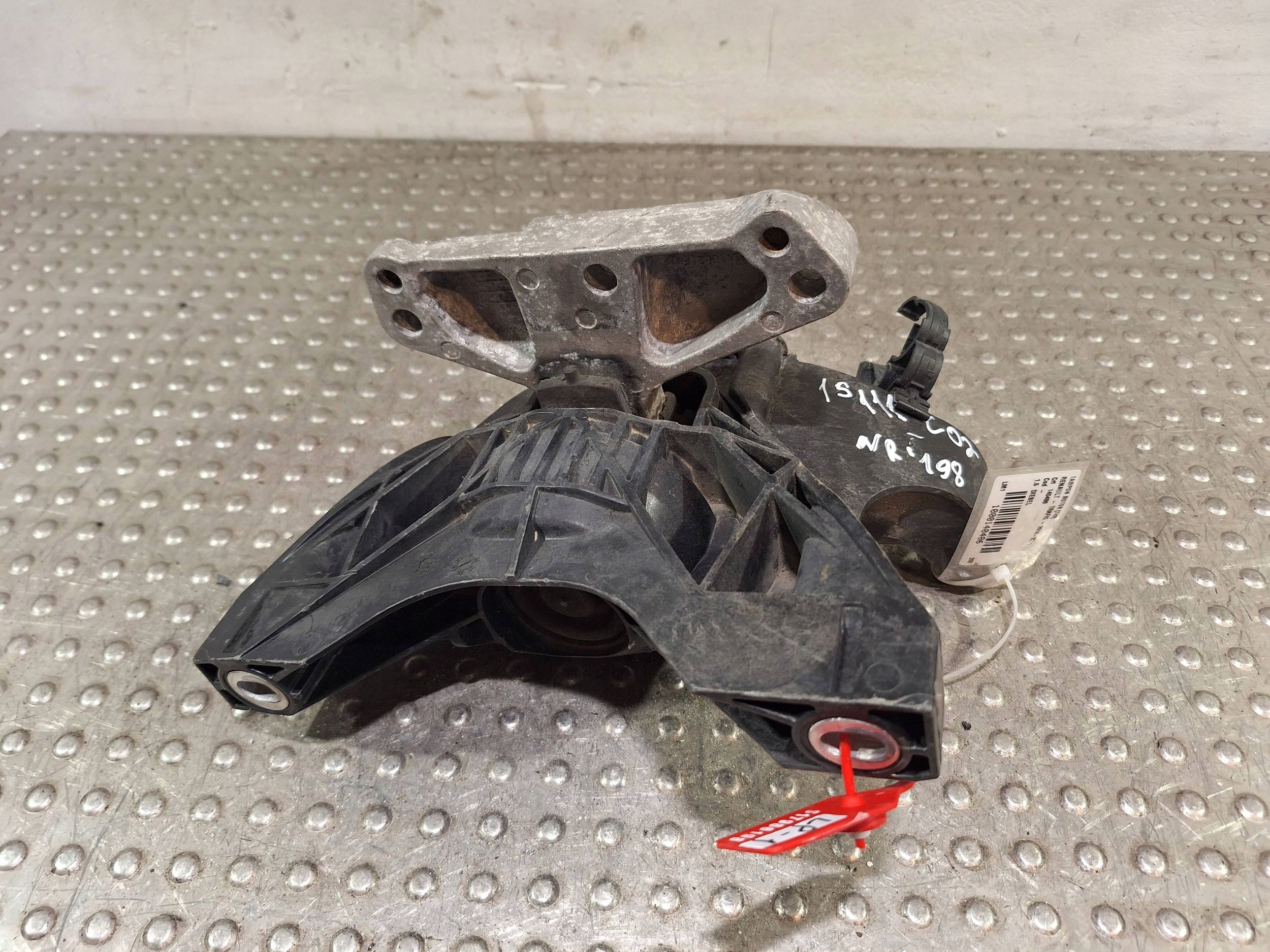 holder engine mount A1S111CU2 PEUGEOT 5008 II 1.5 EHDI 16