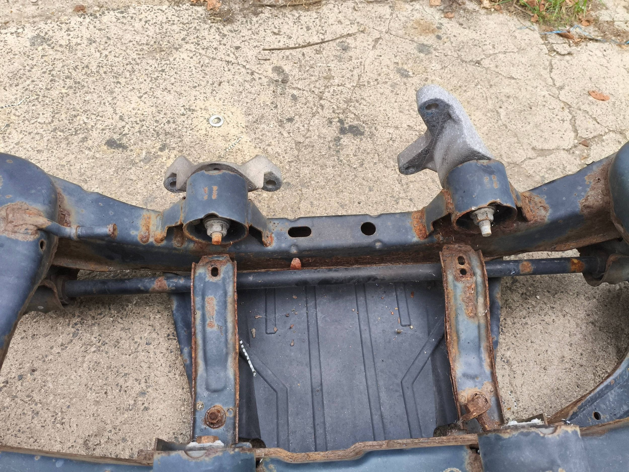 axle beam rear. subframe springing Ford Kuga MK2 4x4 AWD II 2014