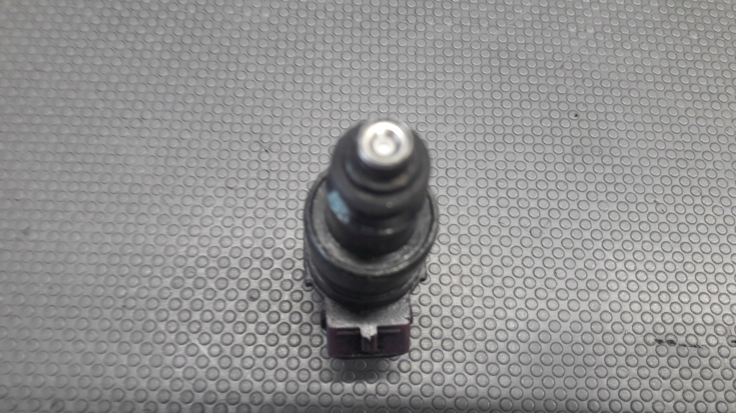 Injecteur Carburant OPEL 90411552 OPEL