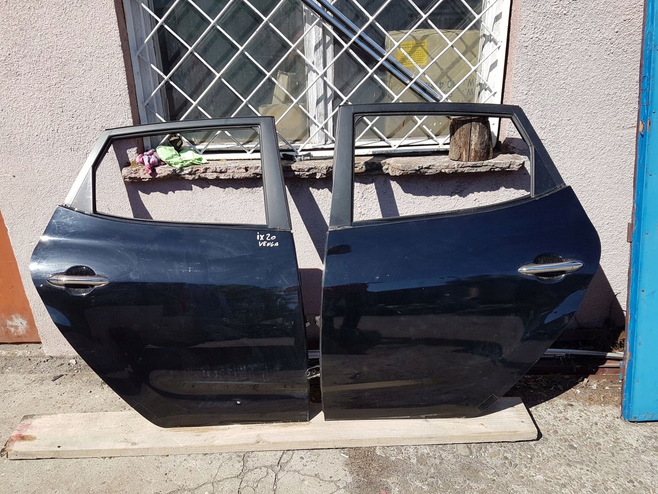 DRZWI TYŁ PAE IX20 LEWE ZAMEK KLAMKA SZYBA