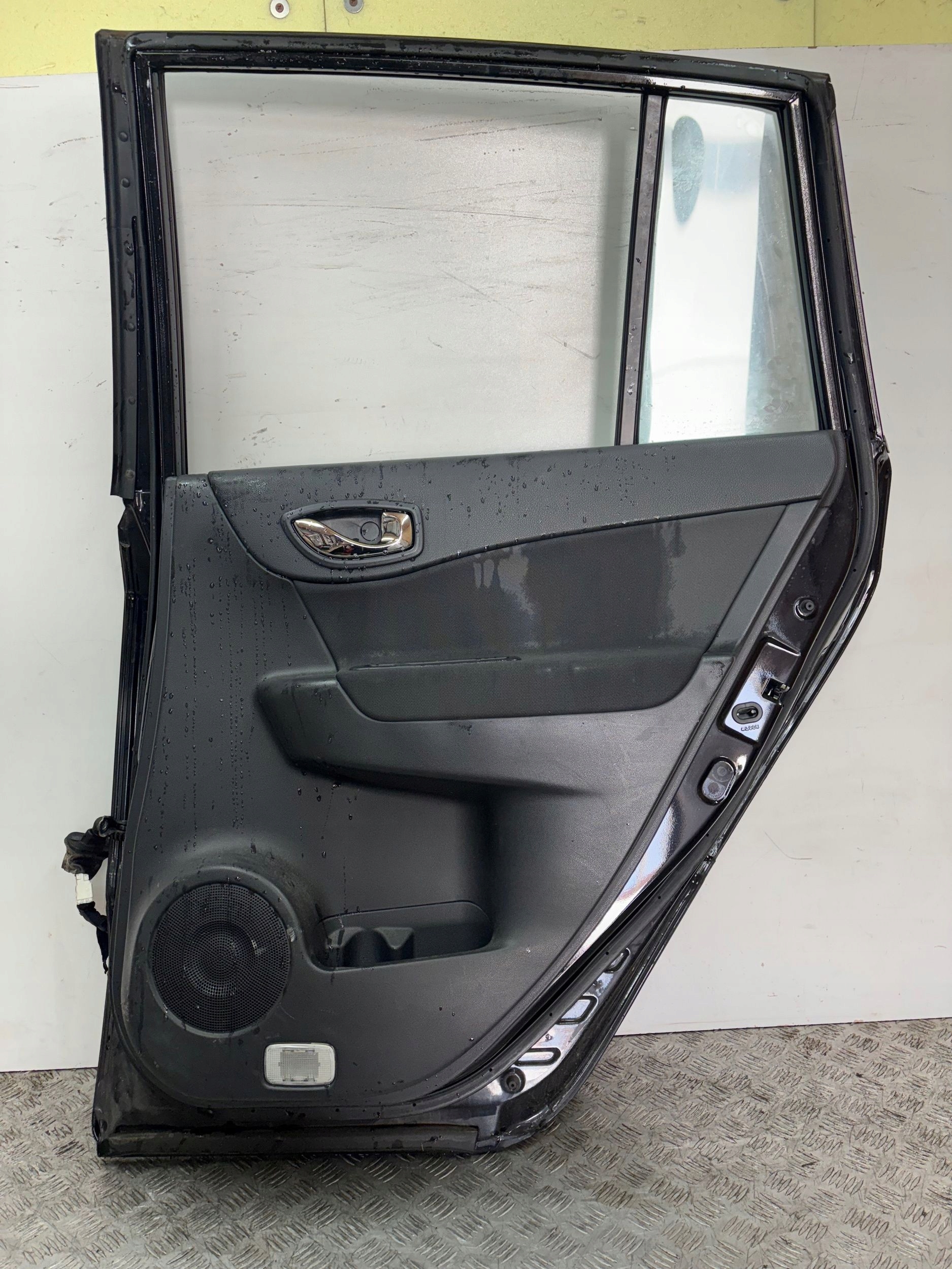 door rear part rear. right RENAULT KOLEOS and 08