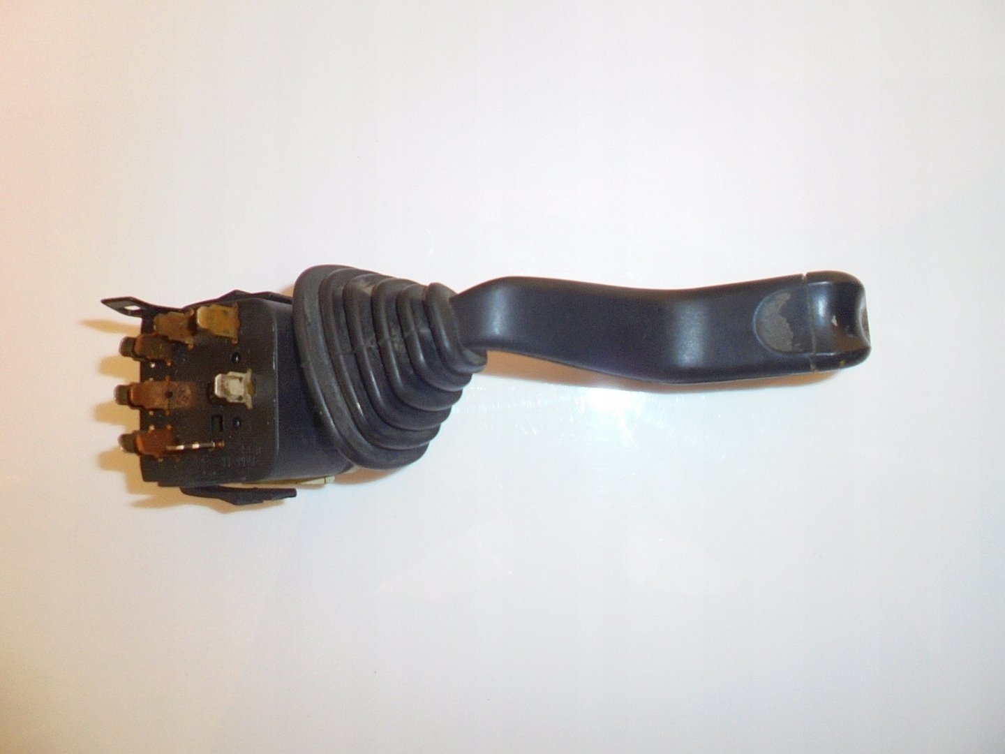 Bouton Indicateurs de direction OPEL 90221174