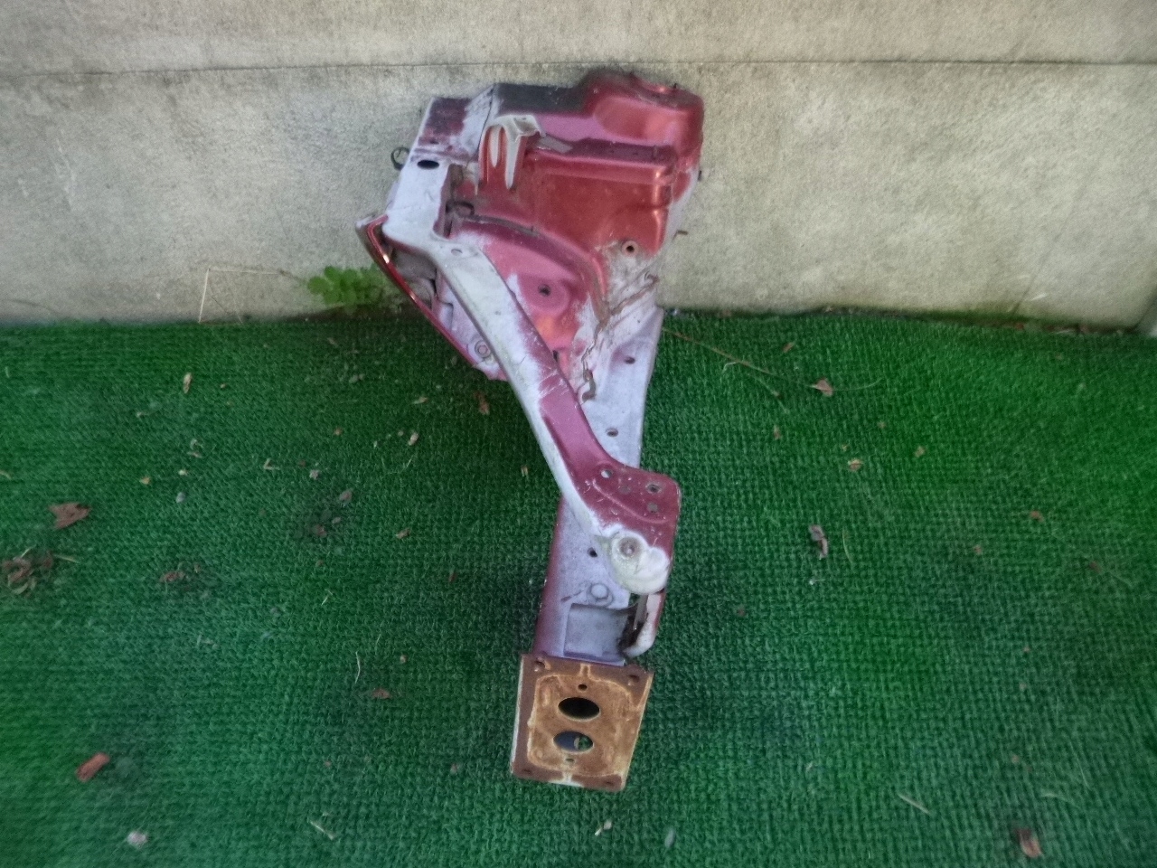 MAZDA 6 GH 08-12 ЛОНЖЕРОН ПРАВЫЙ ПЕРЕДНИЙ ФАРТУК