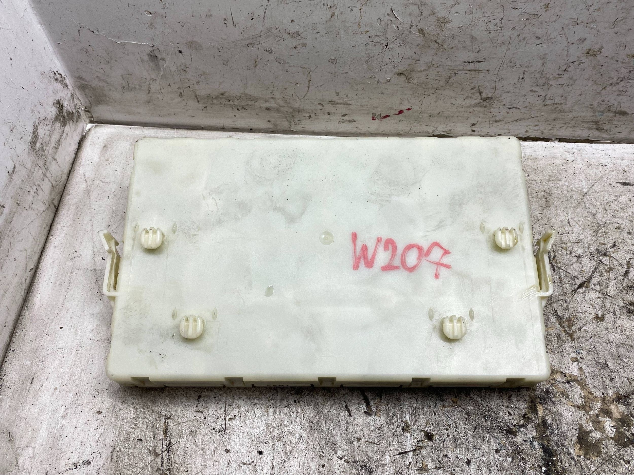 module control unit KOMFORTU MERCEDES E-KLASA C207 W207 A2079004300