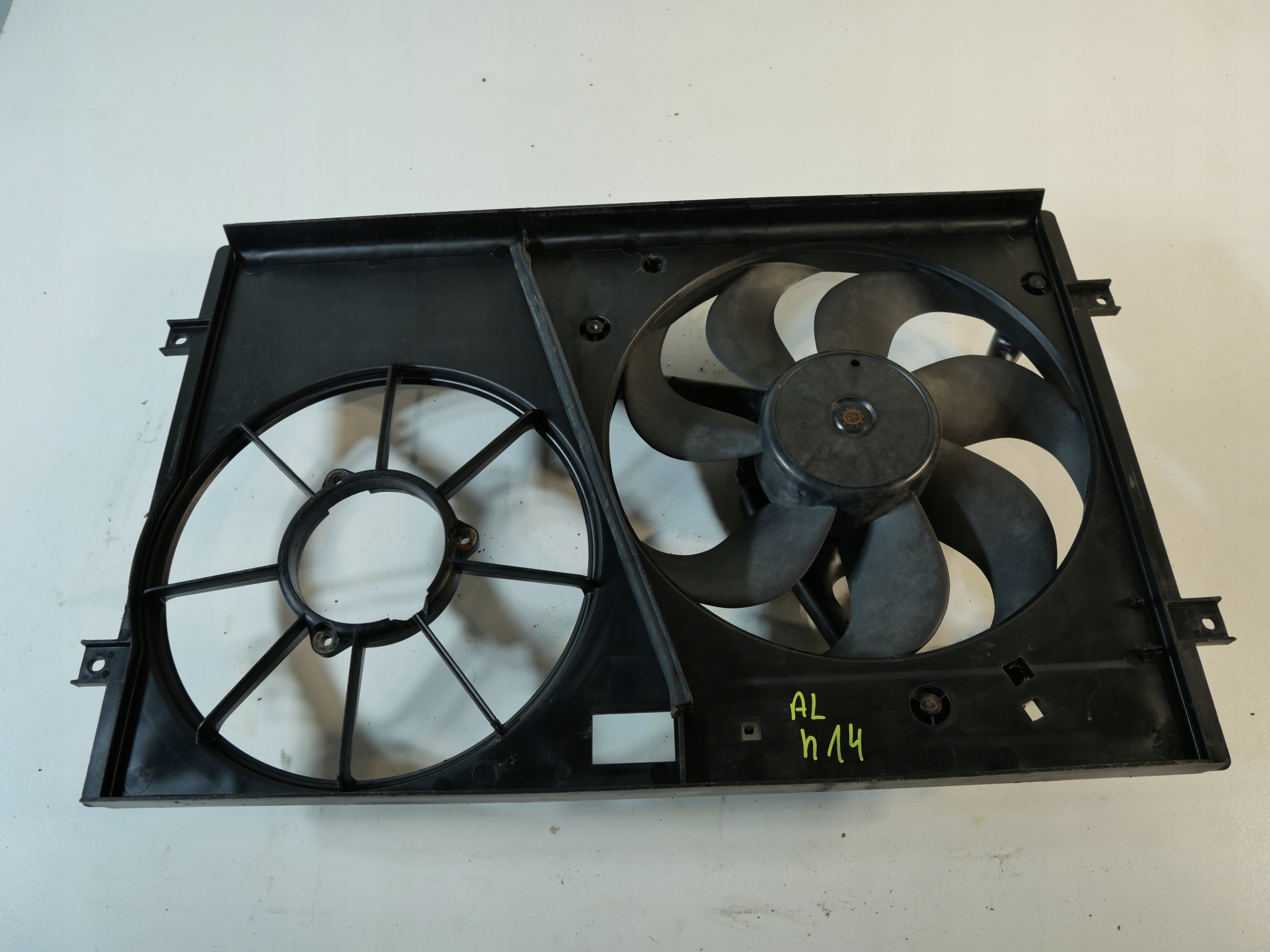 obal ventilátor chladiče 6Q0121207F VW POLO 6N