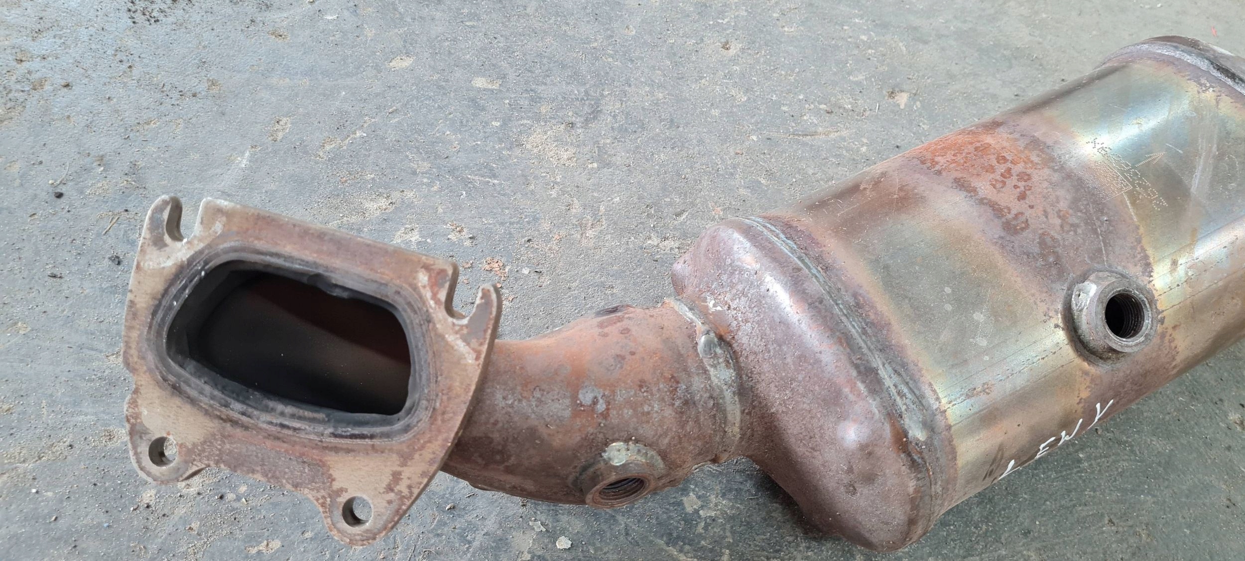 Jeep Grand Cherokee WL 2022 catalyst filter DPF left pipe 3.6 68378101AD